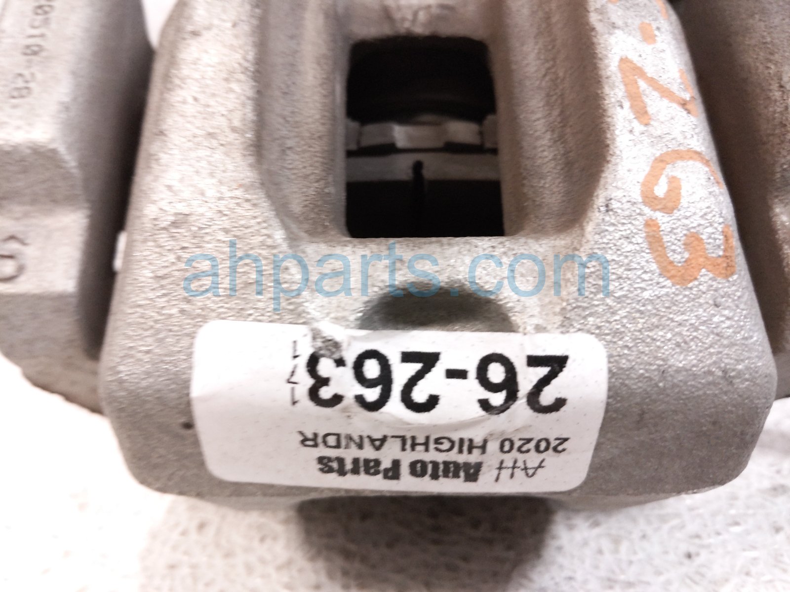2020 Toyota Highlander Rear Passenger Brake Caliper 47830 0E110 Replacement 2020 Toyota Highlander Rear Passenger Brake Caliper 47830 0E110 Replacement thumbnail