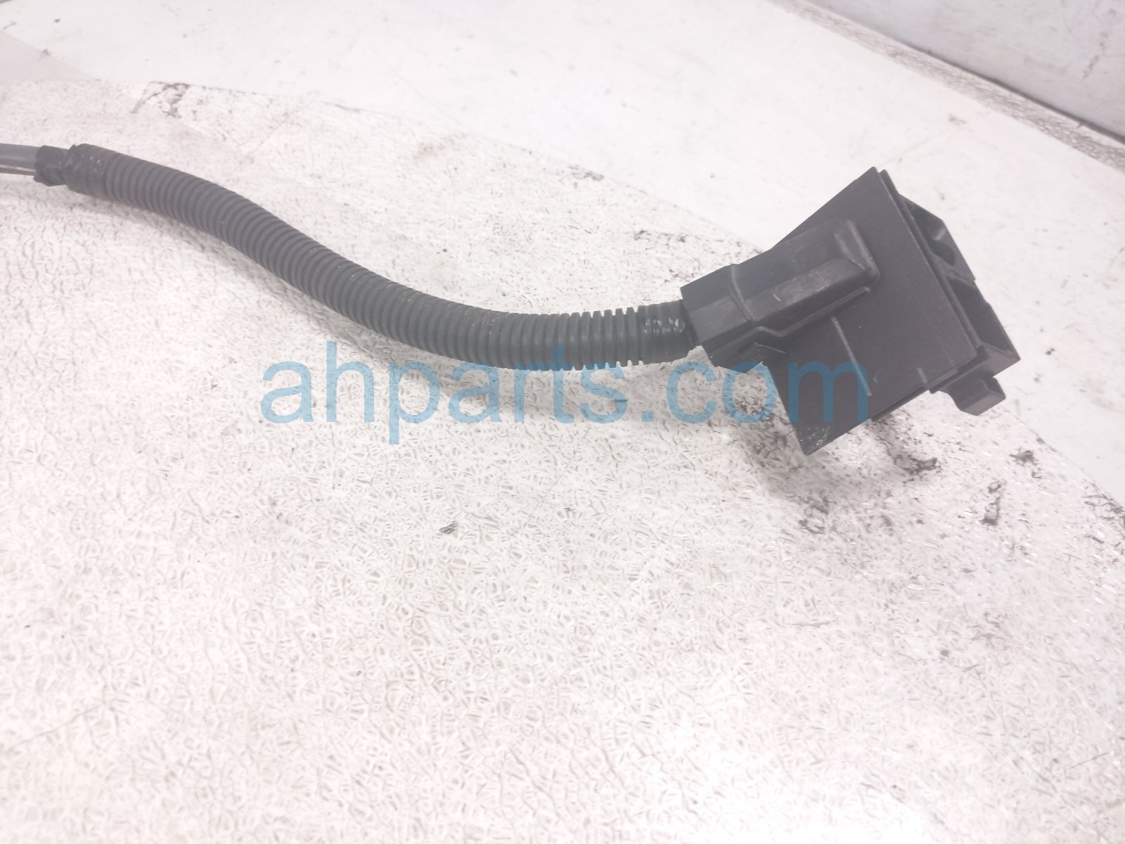 2024 Toyota Tacoma Battery Cable 2.4l 4x4 82122 AK020 Replacement 2024 Toyota Tacoma Battery Cable 2.4l 4x4 82122 AK020 Replacement thumbnail