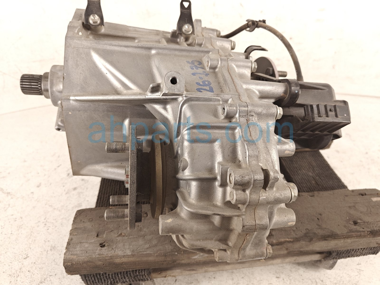 2025 Toyota Tacoma Transfer Case Assy 2.4l 4x4 14k 36100 04030 Replacement 2025 Toyota Tacoma Transfer Case Assy 2.4l 4x4 14k 36100 04030 Replacement thumbnail