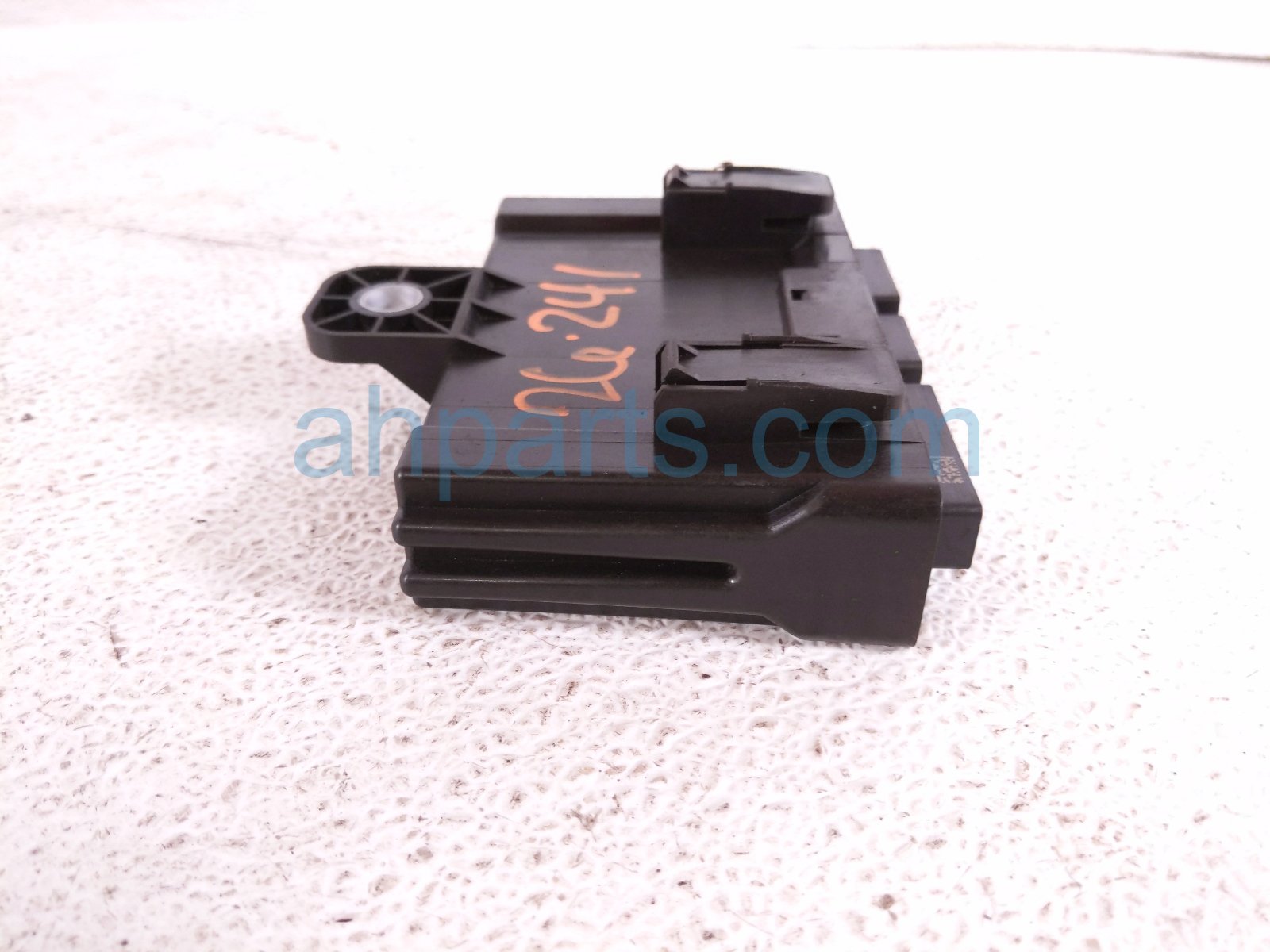 2024 Mazda Cx 50 Electric Supply Module Front Passenger VA45 67 5M0F Replacement 2024 Mazda Cx 50 Electric Supply Module Front Passenger VA45 67 5M0F Replacement thumbnail