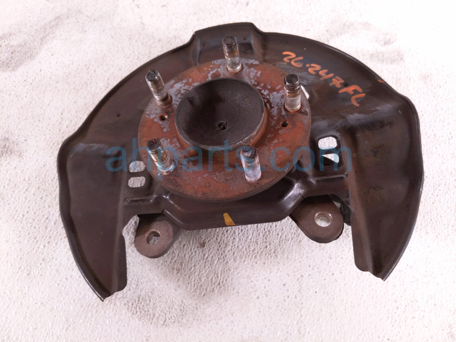 Honda FR/LH SPINDLE KNUCKLE HUB