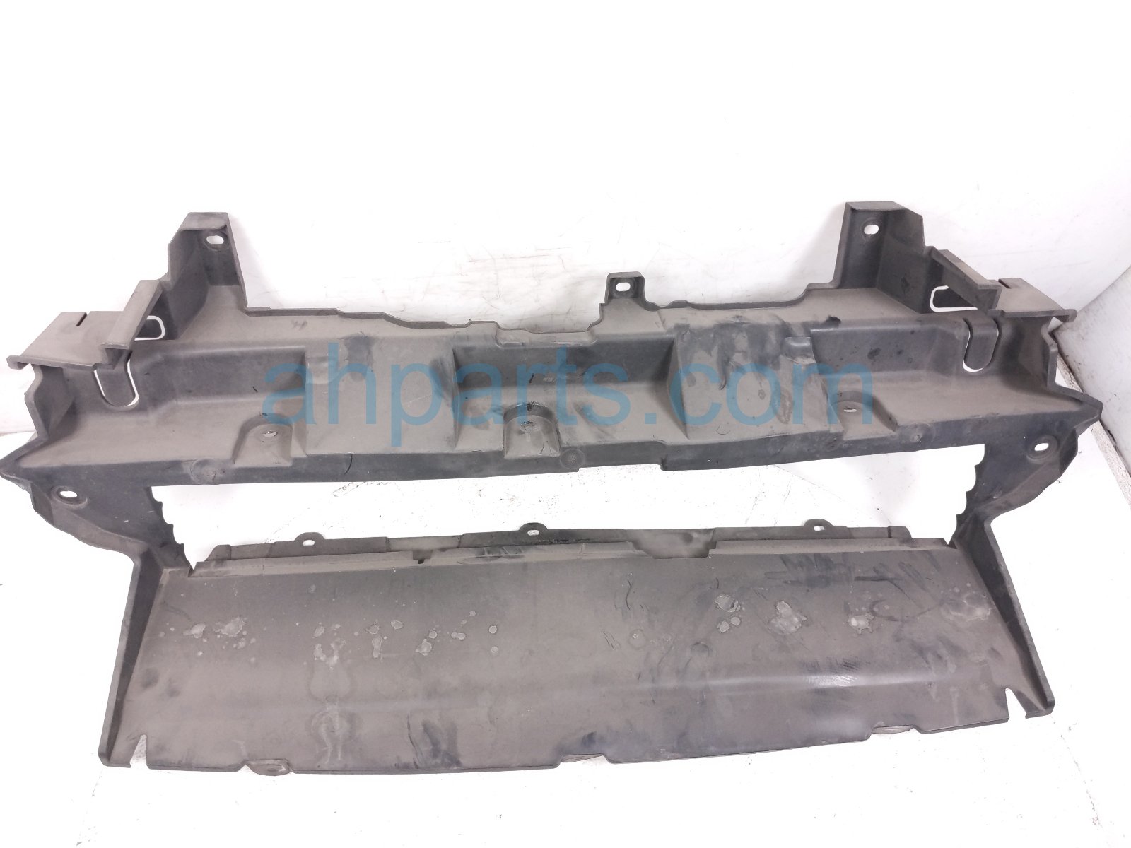 2021 Honda CR V Front Air Guide Duct Baffle 71300 TLA A51 PARTIAL Replacement 2021 Honda CR V Front Air Guide Duct Baffle 71300 TLA A51 PARTIAL Replacement thumbnail