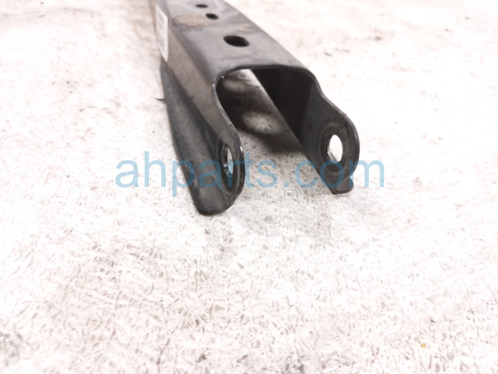 2024 Subaru Legacy Rear Driver Rearward Lower Control Arm 20250XC00A Replacement 2024 Subaru Legacy Rear Driver Rearward Lower Control Arm 20250XC00A Replacement thumbnail