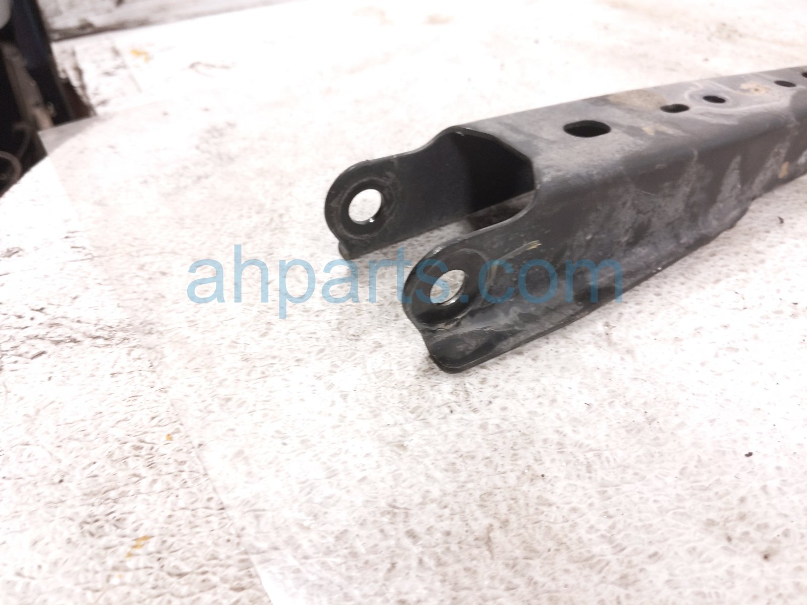 2024 Subaru Legacy Rear Driver Rearward Lower Control Arm 20250XC00A Replacement 2024 Subaru Legacy Rear Driver Rearward Lower Control Arm 20250XC00A Replacement thumbnail