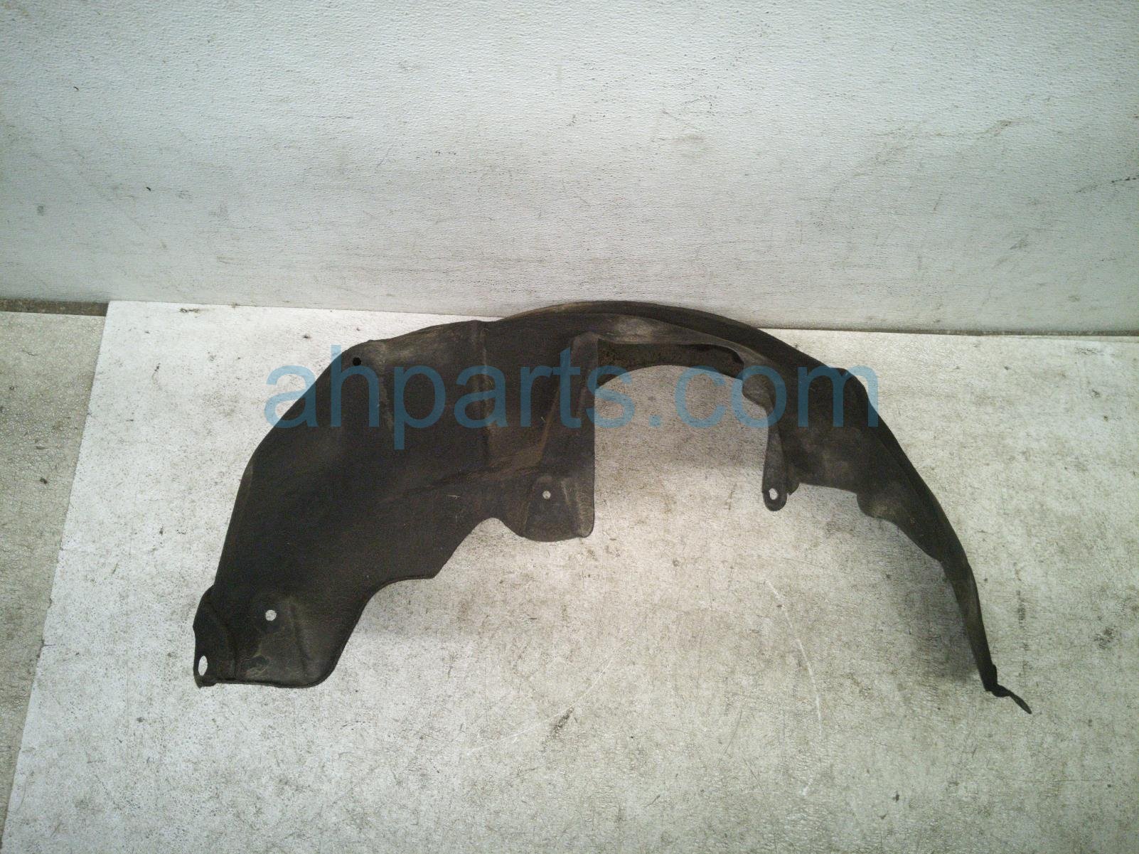 2024 Toyota Rav 4 Rear Driver Inner Fender Liner 65638 0R020 Replacement 2024 Toyota Rav 4 Rear Driver Inner Fender Liner 65638 0R020 Replacement thumbnail