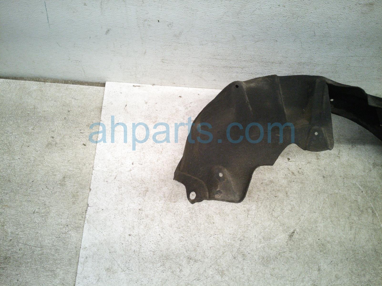 2024 Toyota Rav 4 Rear Driver Inner Fender Liner 65638 0R020 Replacement 2024 Toyota Rav 4 Rear Driver Inner Fender Liner 65638 0R020 Replacement thumbnail