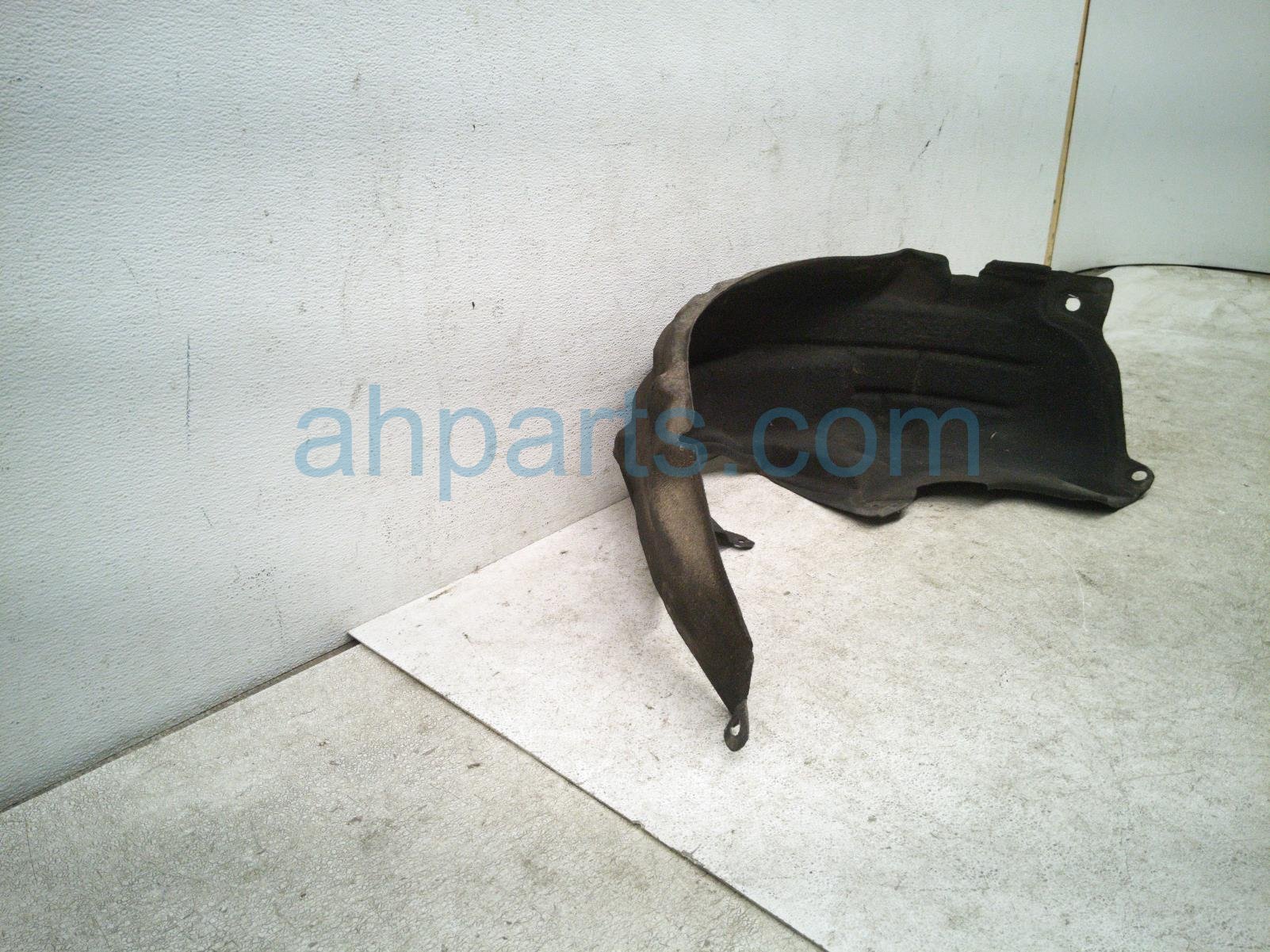 2024 Toyota Rav 4 Rear Driver Inner Fender Liner 65638 0R020 Replacement 2024 Toyota Rav 4 Rear Driver Inner Fender Liner 65638 0R020 Replacement thumbnail