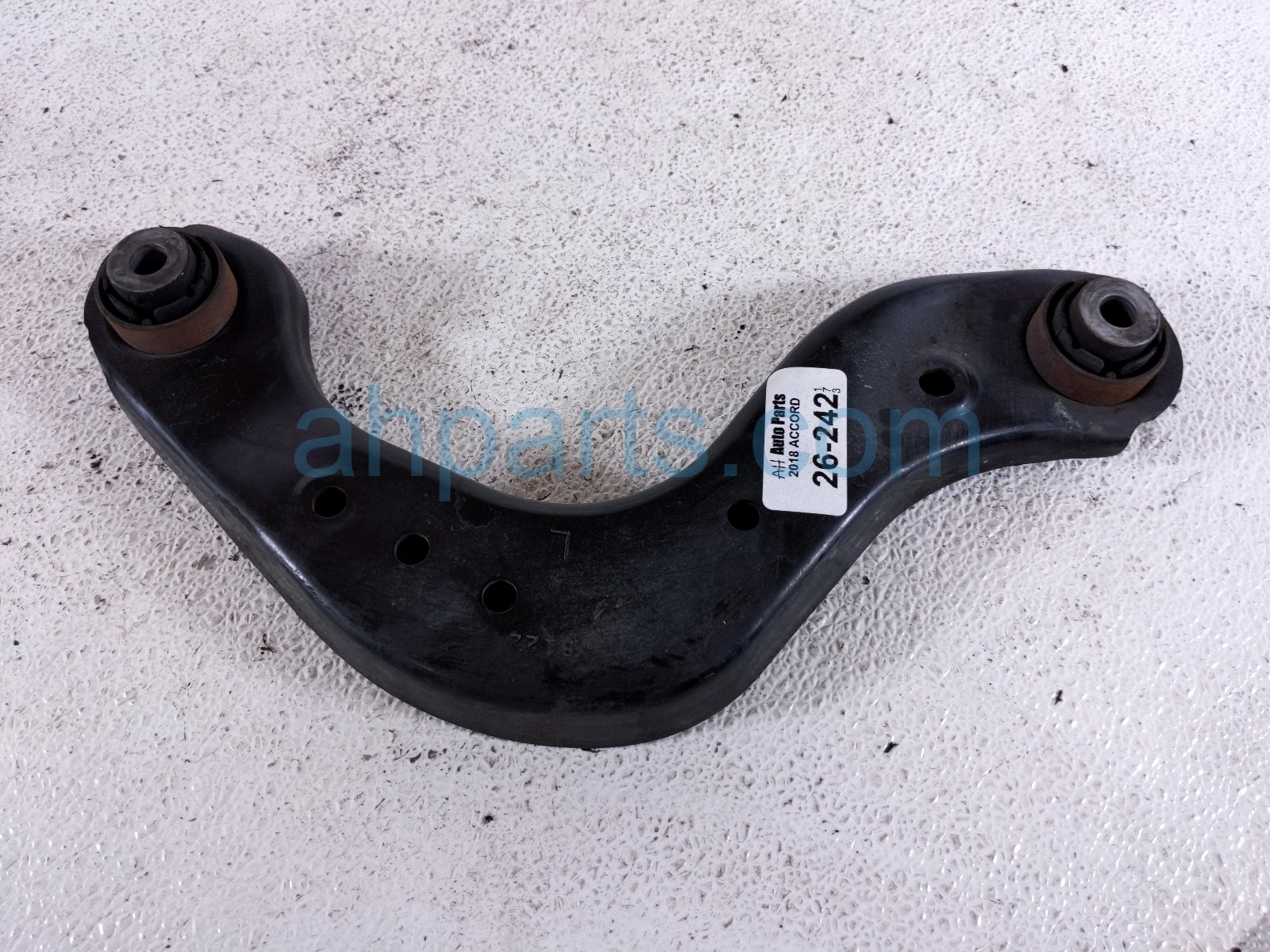 Honda RR/LH UPPER CONTROL ARM