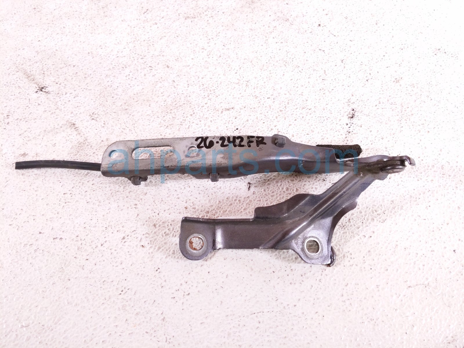 Honda RH HOOD HINGE - GREY