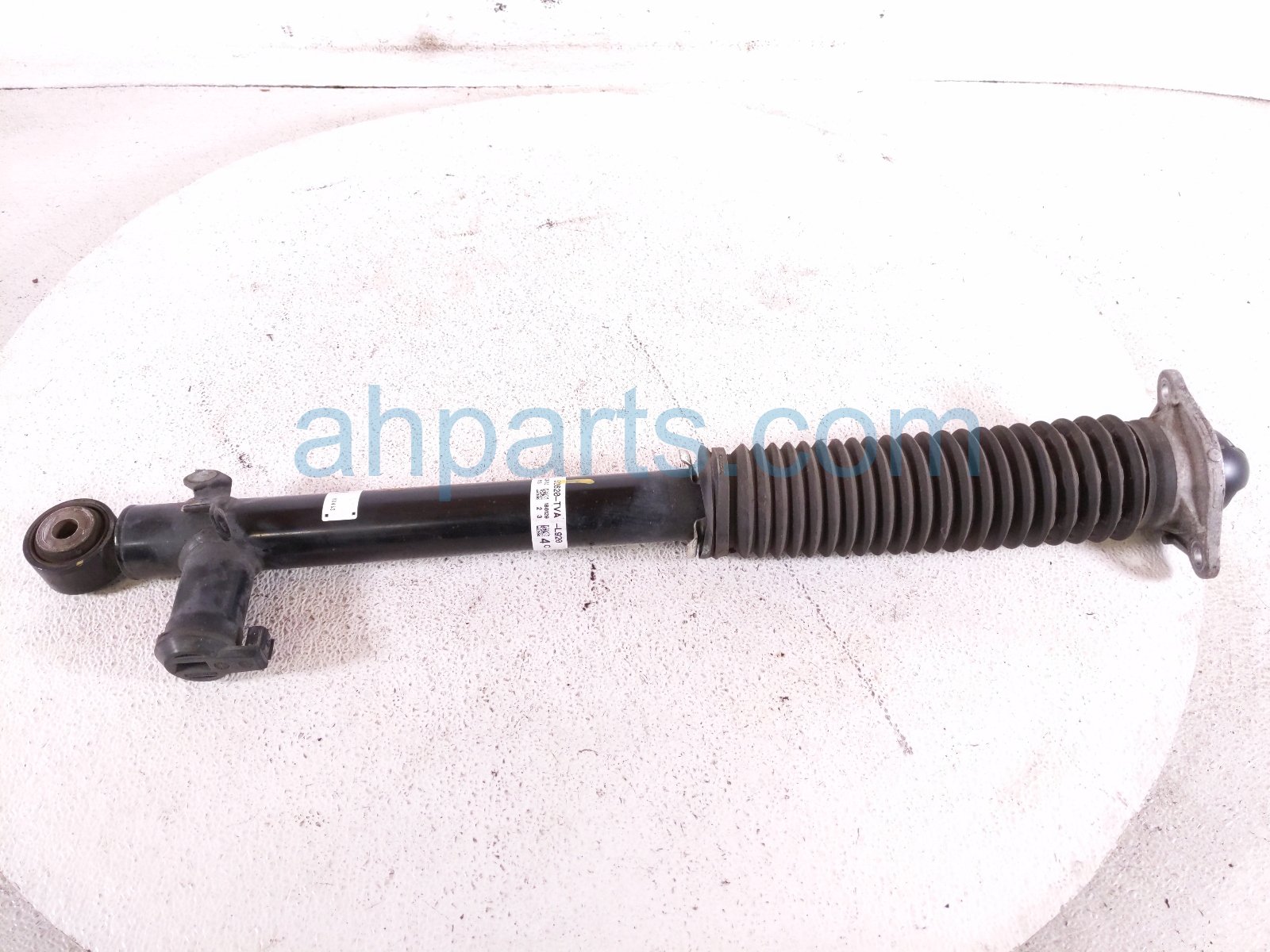 Honda RR/LH SHOCK ABSORBER - TOURING 2.0L