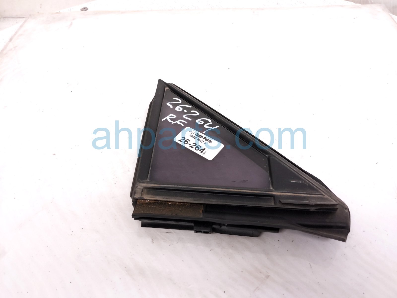 Toyota FR/RH DOOR VENT GLASS