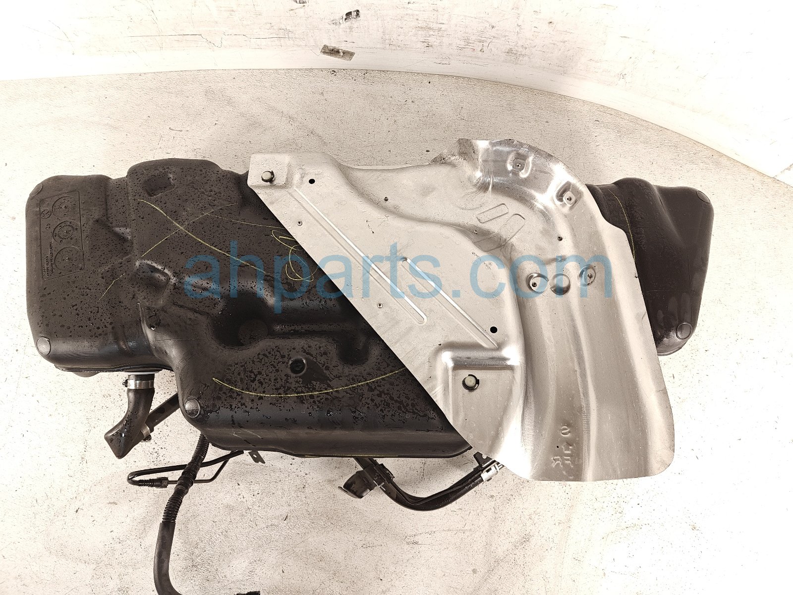 2026 Nissan Sentra Gas / Fuel Tank 17202 7SF0A Replacement 2026 Nissan Sentra Gas / Fuel Tank 17202 7SF0A Replacement thumbnail