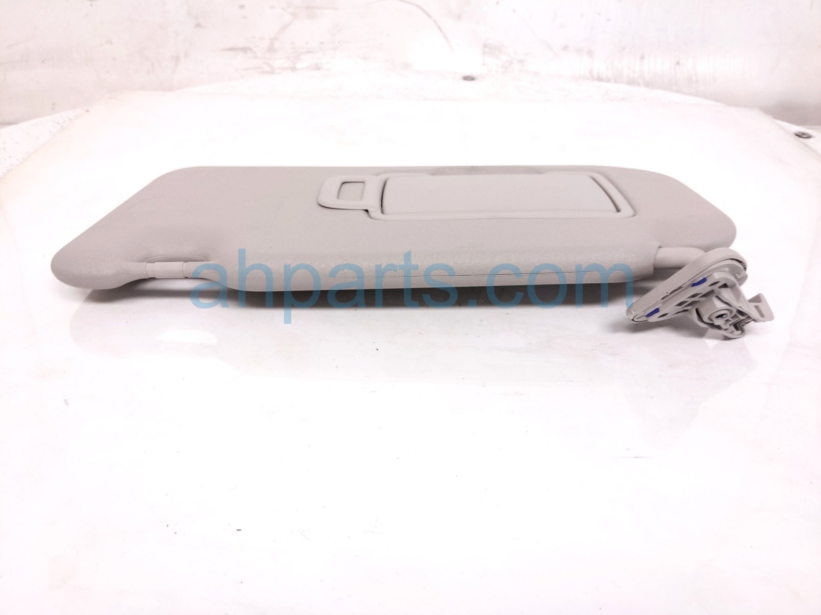 2026 Nissan Sentra Driver Sun Visor Grey 96400 7SF1A Replacement 2026 Nissan Sentra Driver Sun Visor Grey 96400 7SF1A Replacement thumbnail