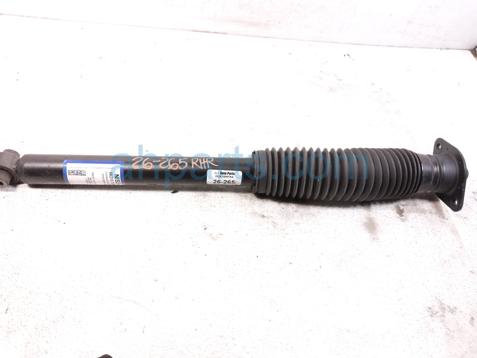 Nissan RR/RH SHOCK ABSORBER
