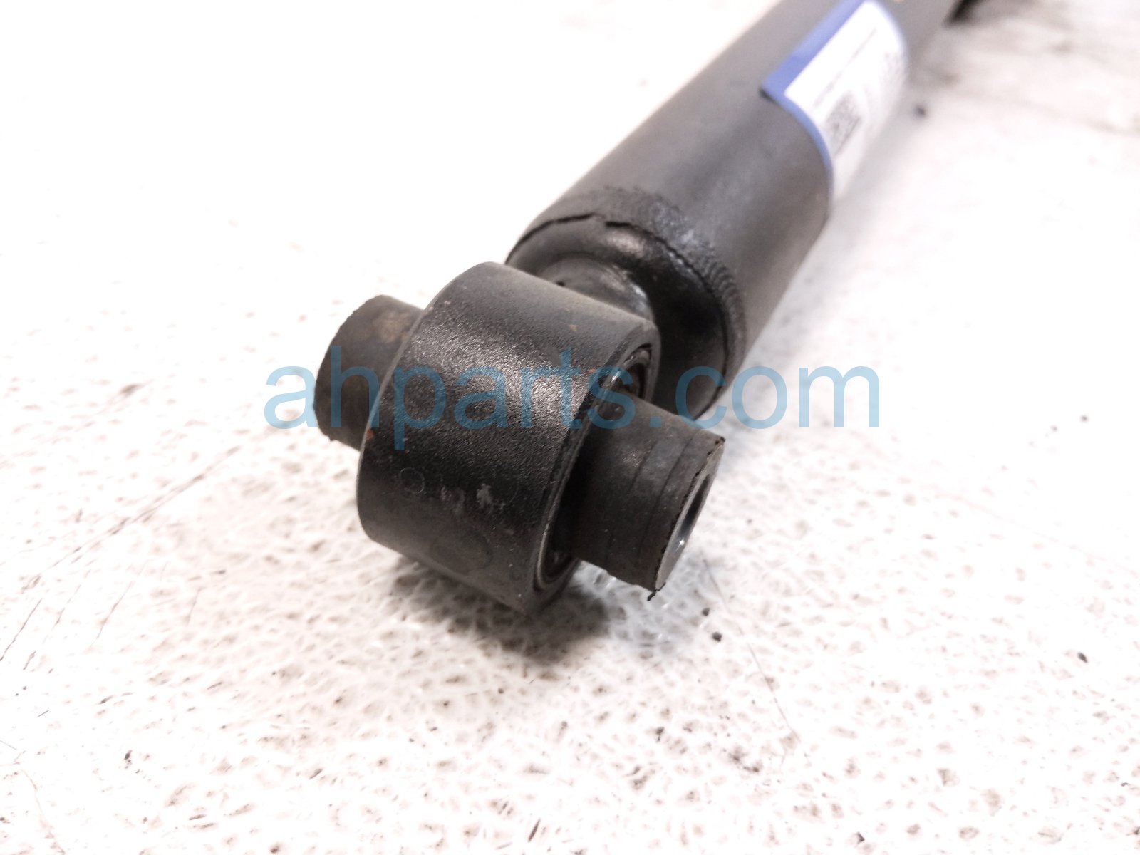 2026 Nissan Sentra Strut / Spring / Rear Passenger Shock Absorber 56210 7SF2A Replacement 2026 Nissan Sentra Strut / Spring / Rear Passenger Shock Absorber 56210 7SF2A Replacement thumbnail