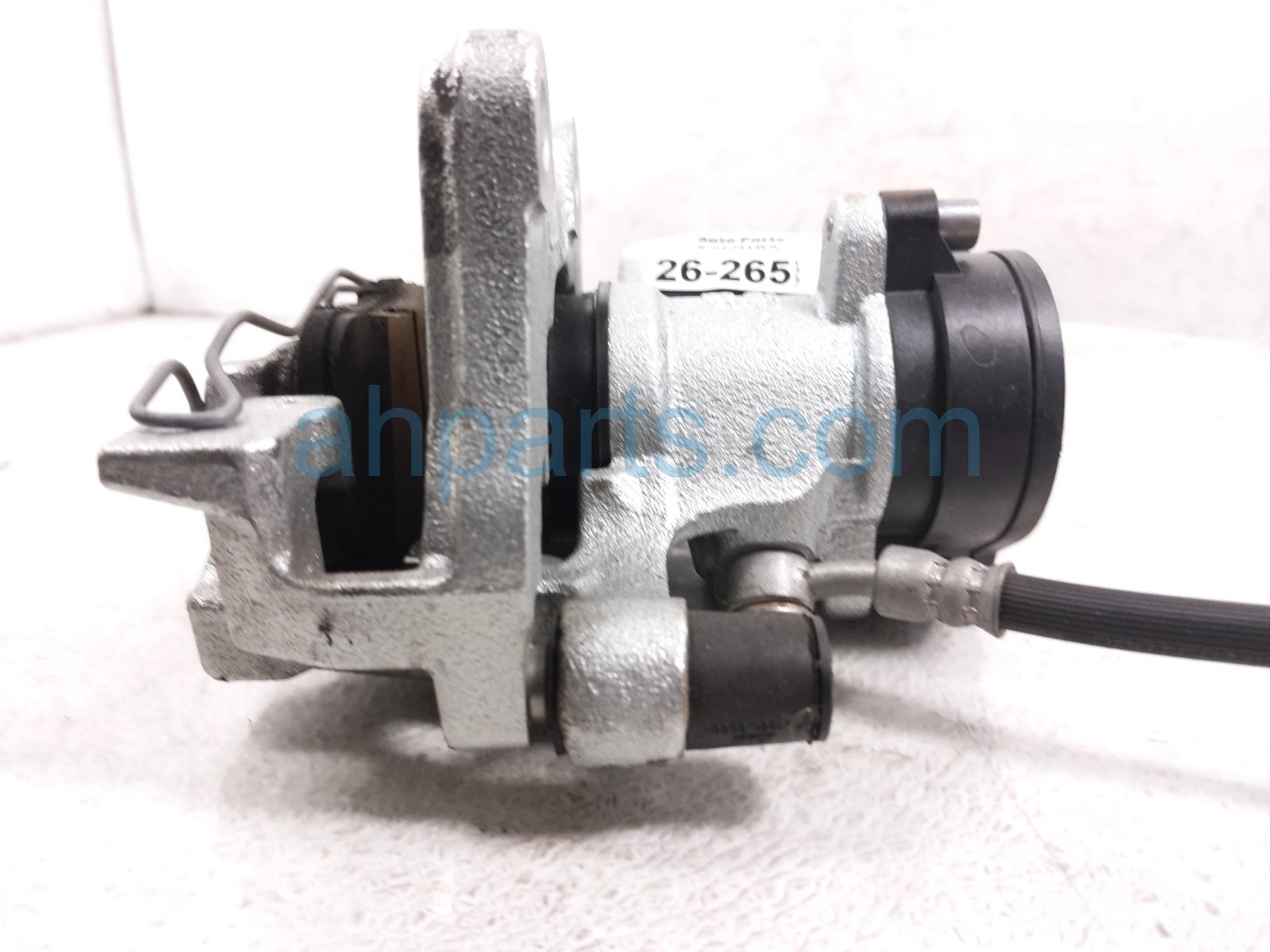 2026 Nissan Sentra Rear Passenger Brake Caliper 44001 6LA0B Replacement 2026 Nissan Sentra Rear Passenger Brake Caliper 44001 6LA0B Replacement thumbnail