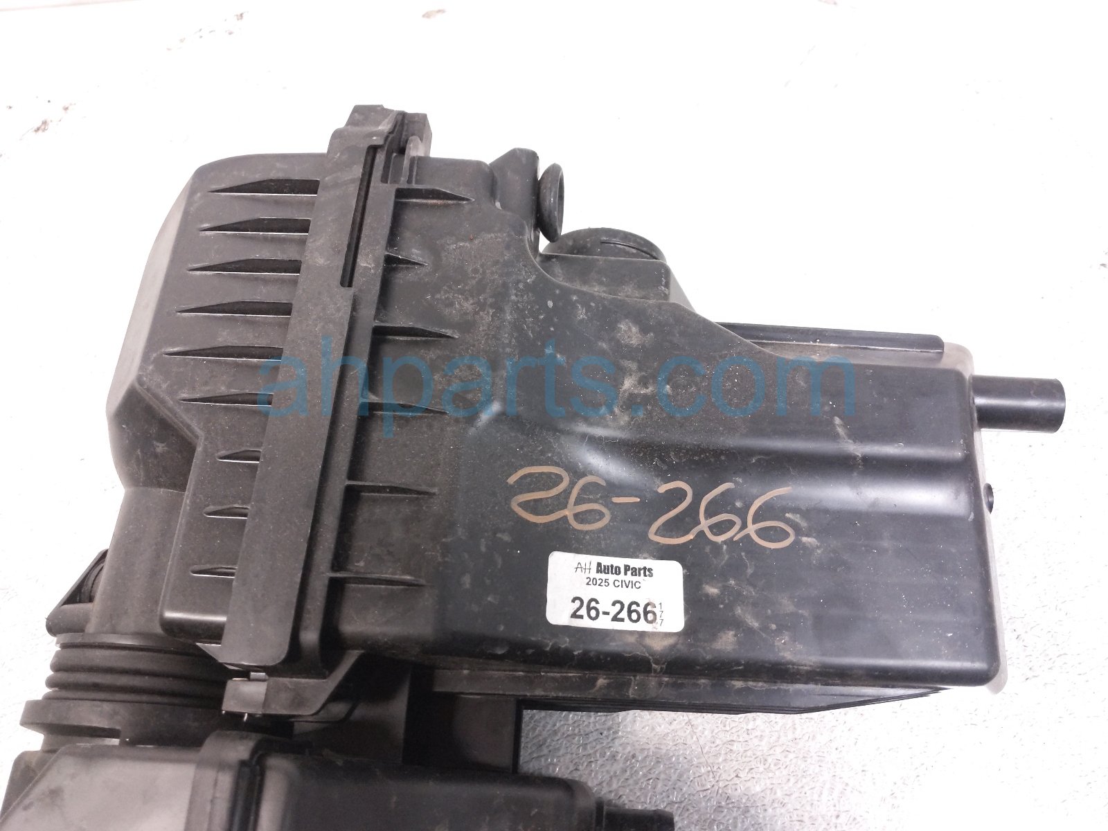 2025 Honda Civic Air Cleaner Intake Box 17201 64S A01 Replacement 2025 Honda Civic Air Cleaner Intake Box 17201 64S A01 Replacement thumbnail