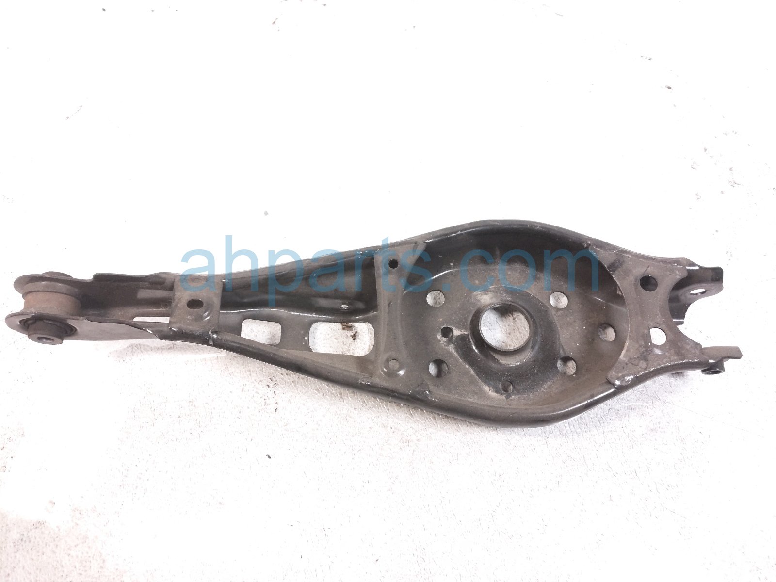 2025 Honda Civic Rear Driver Spring Seat Lower Control Arm 52355 T50 J01 Replacement 2025 Honda Civic Rear Driver Spring Seat Lower Control Arm 52355 T50 J01 Replacement thumbnail