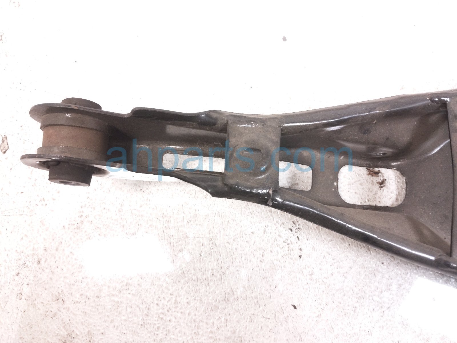 2025 Honda Civic Rear Driver Spring Seat Lower Control Arm 52355 T50 J01 Replacement 2025 Honda Civic Rear Driver Spring Seat Lower Control Arm 52355 T50 J01 Replacement thumbnail