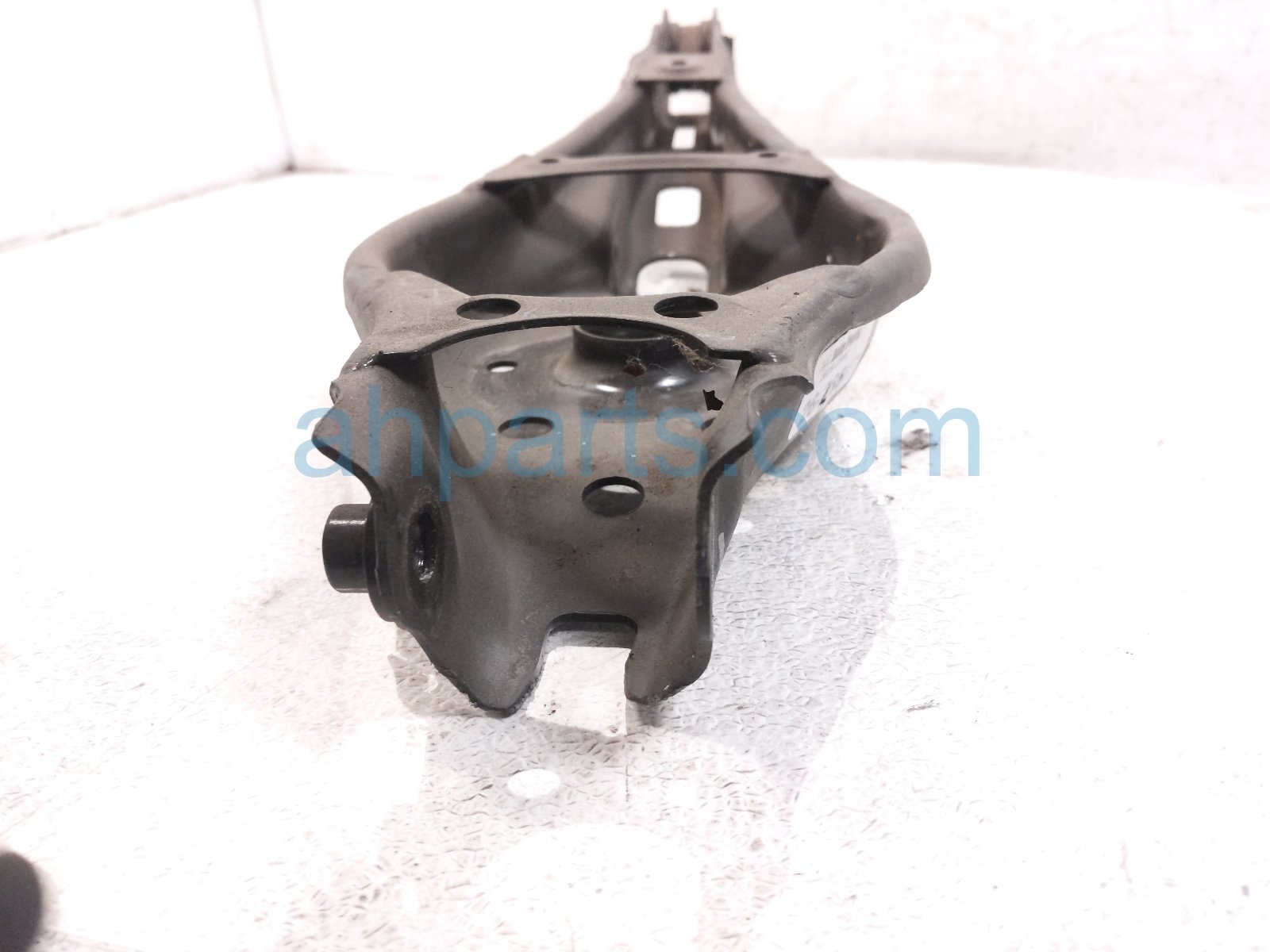 2025 Honda Civic Rear Driver Spring Seat Lower Control Arm 52355 T50 J01 Replacement 2025 Honda Civic Rear Driver Spring Seat Lower Control Arm 52355 T50 J01 Replacement thumbnail