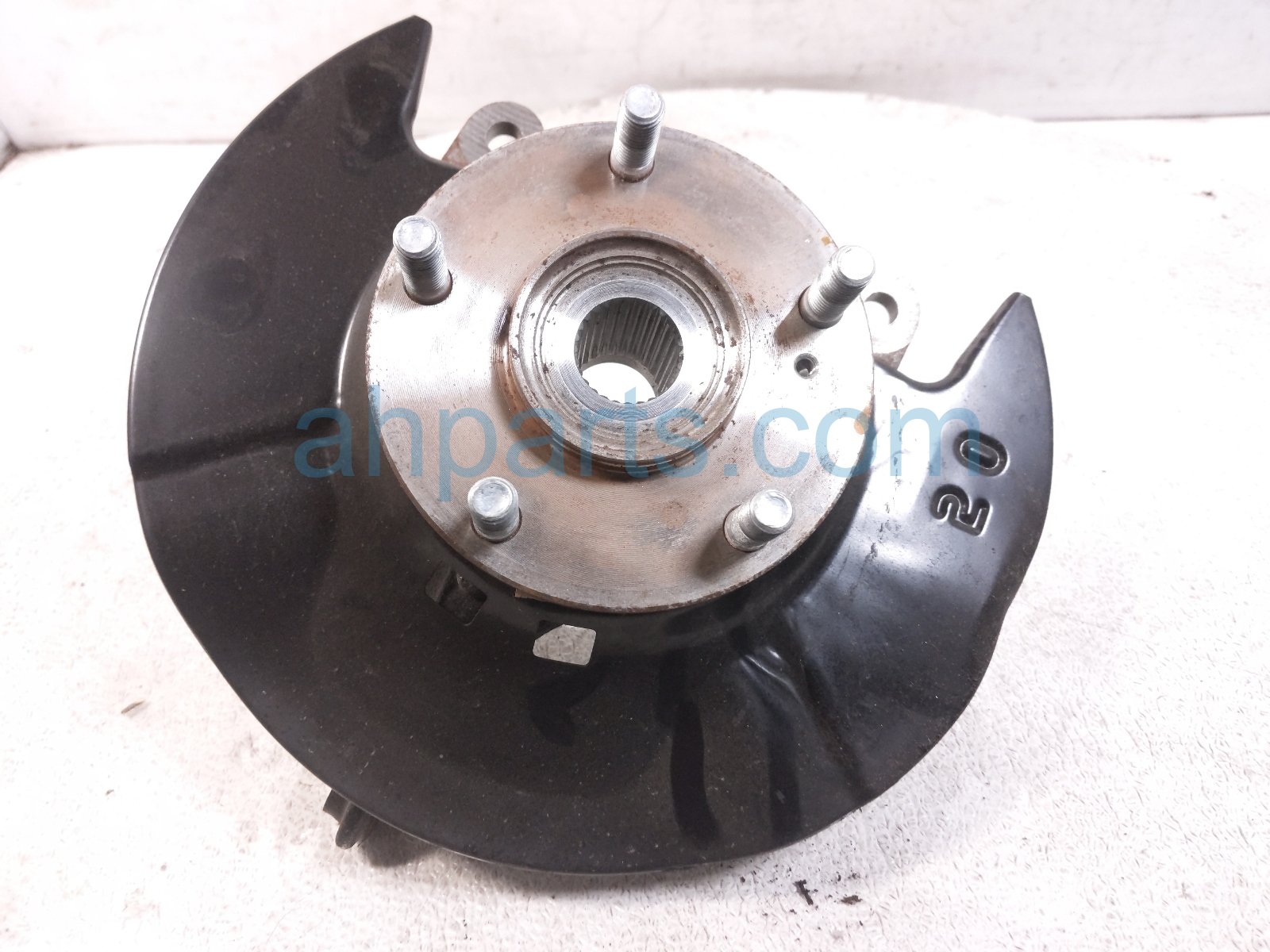 $295 Honda FR/RH SPINDLE KNUCKLE HUB