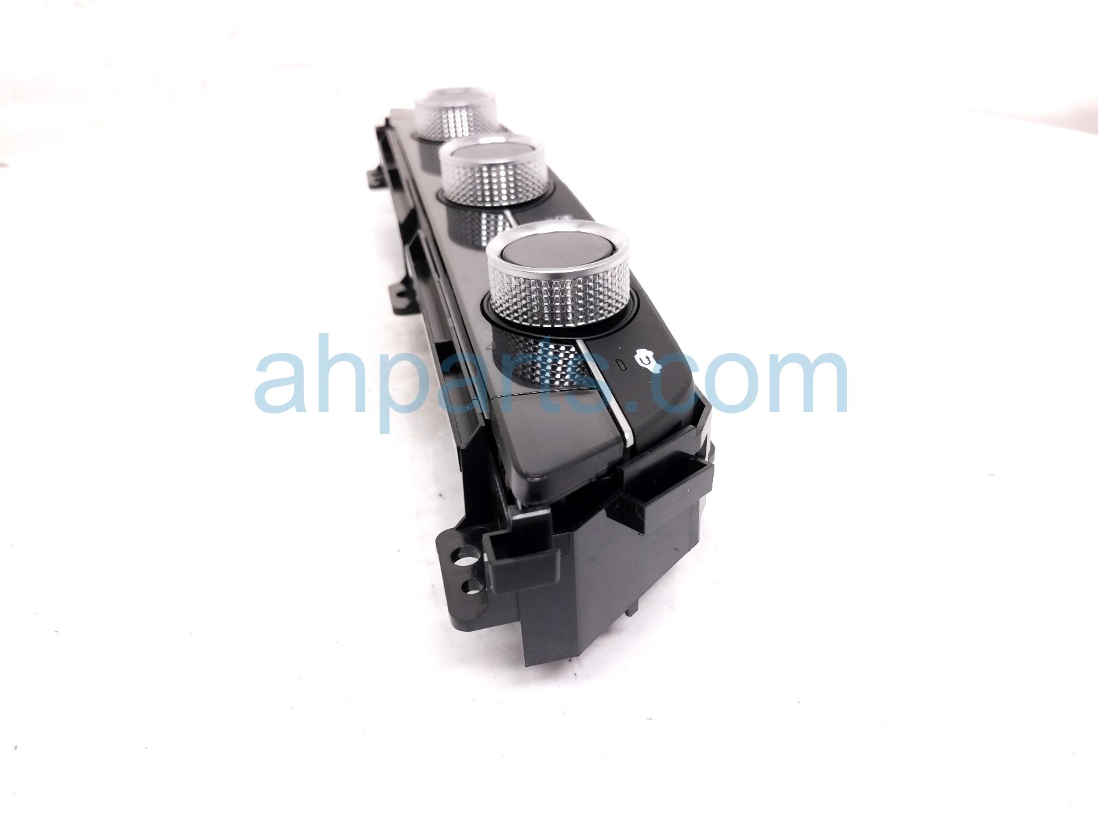 2025 Honda Civic Temperature Climate Heater/ac Control(on Dash) 79610 T22 A30 Replacement 2025 Honda Civic Temperature Climate Heater/ac Control(on Dash) 79610 T22 A30 Replacement thumbnail