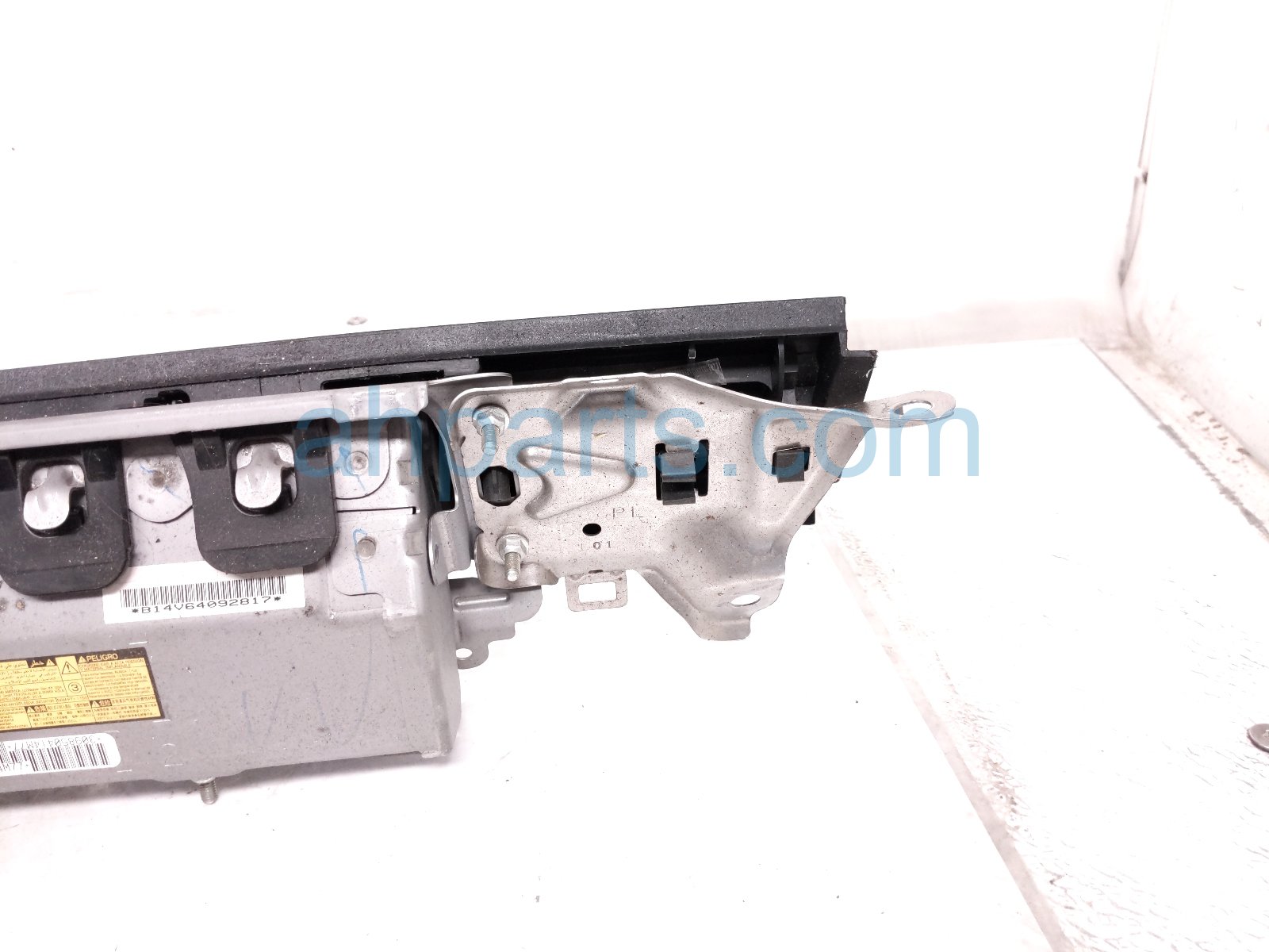 2015 Lexus Rx450h Airbag Passenger Knee Air Bag 73990 0E011 C0 Replacement 2015 Lexus Rx450h Airbag Passenger Knee Air Bag 73990 0E011 C0 Replacement thumbnail