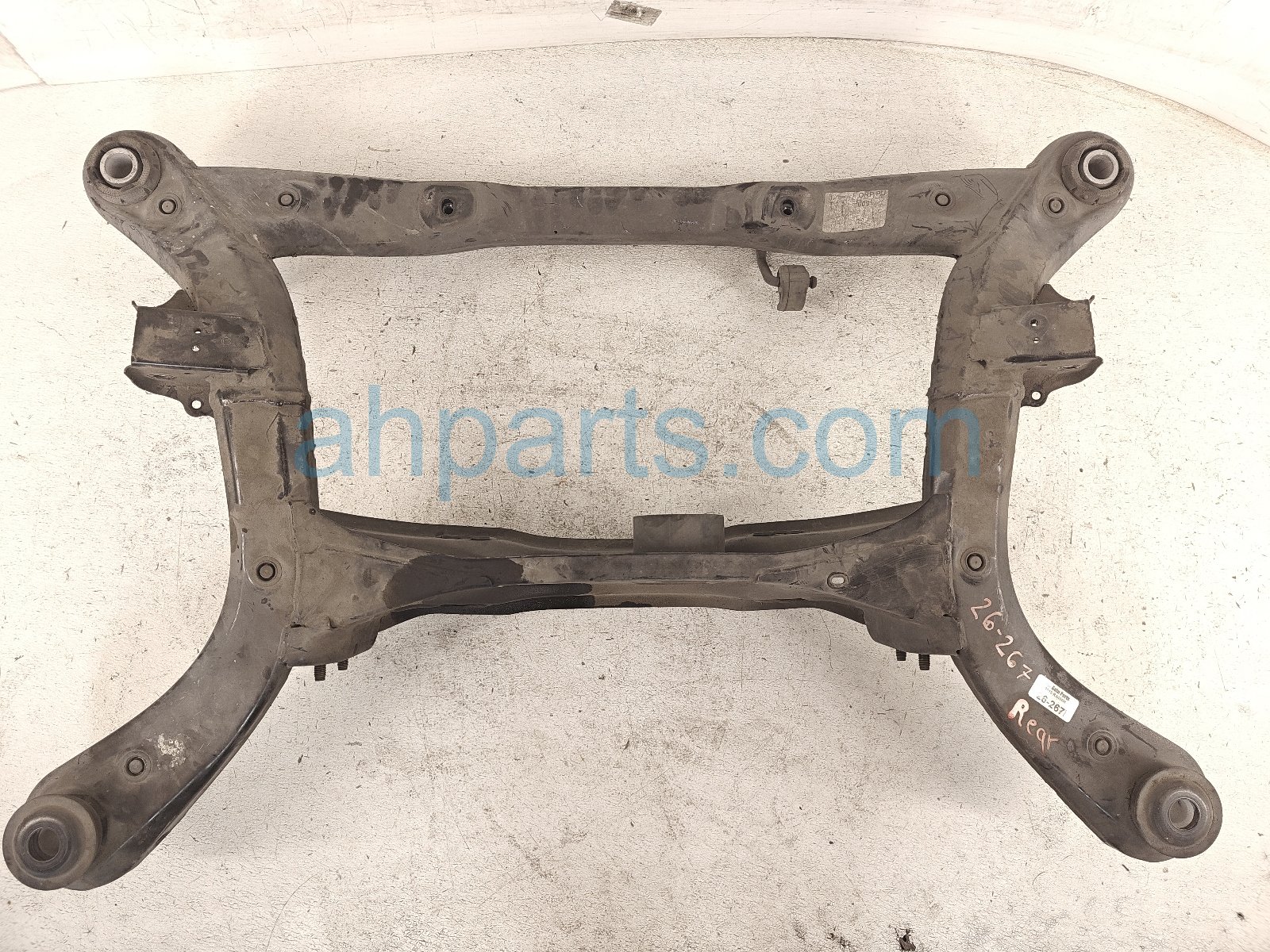 Lexus REAR SUB FRAME / CRADLE