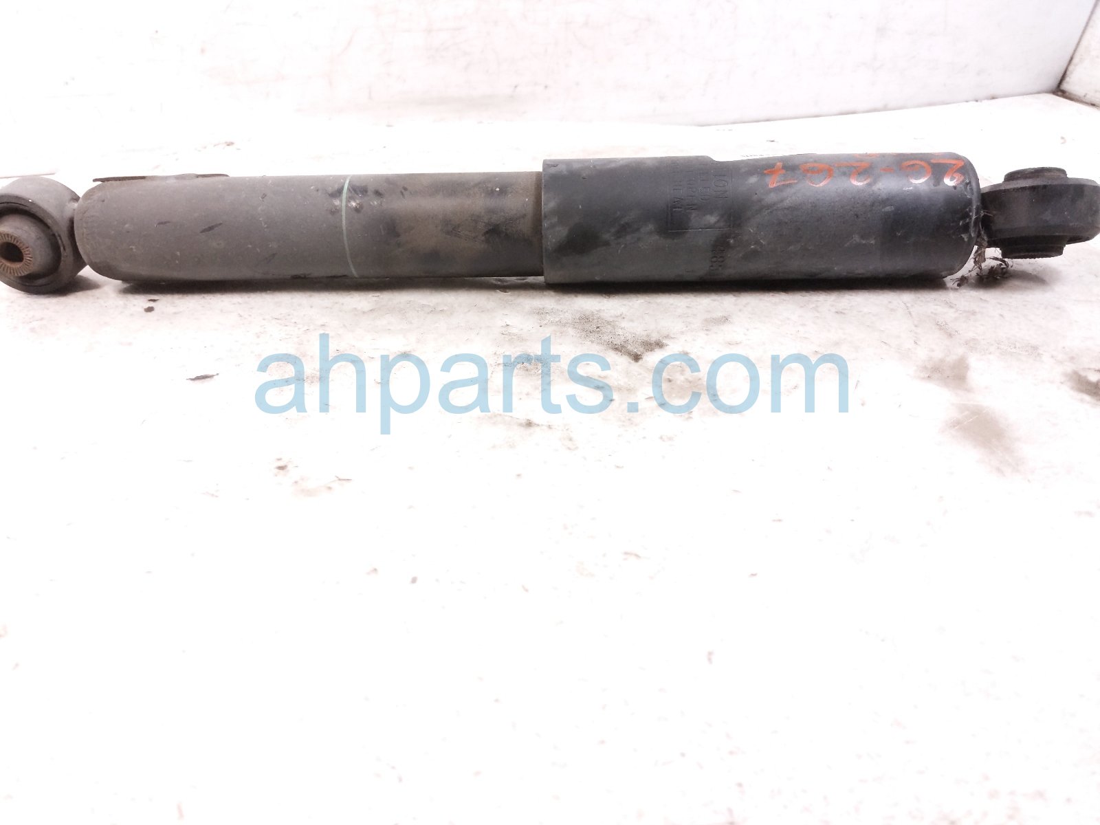 2015 Lexus Rx450h Strut / Spring / Rear Driver Shock Absorber 48531 0E171 Replacement 2015 Lexus Rx450h Strut / Spring / Rear Driver Shock Absorber 48531 0E171 Replacement thumbnail