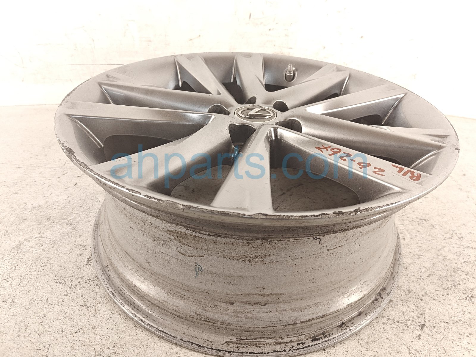 2015 Lexus Rx450h Rear Driver Wheel / Rim *curb Rash 4261A 0E060 Replacement 2015 Lexus Rx450h Rear Driver Wheel / Rim *curb Rash 4261A 0E060 Replacement thumbnail