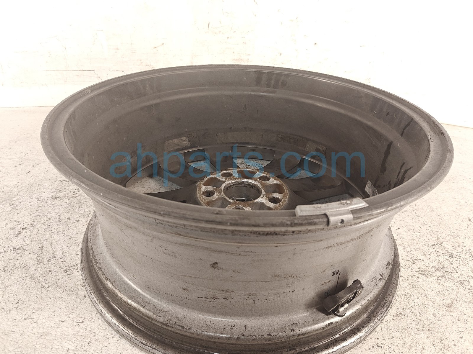 2015 Lexus Rx450h Rear Driver Wheel / Rim *curb Rash 4261A 0E060 Replacement 2015 Lexus Rx450h Rear Driver Wheel / Rim *curb Rash 4261A 0E060 Replacement thumbnail