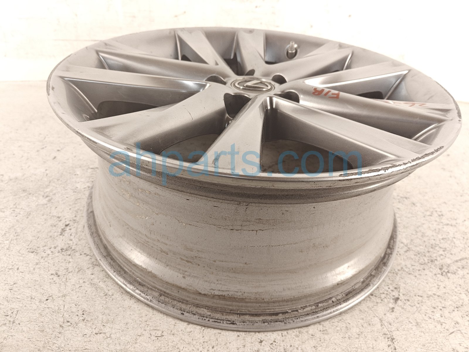2015 Lexus Rx450h Front Passenger Wheel / Rim *curb Rash 4261A 0E060 Replacement 2015 Lexus Rx450h Front Passenger Wheel / Rim *curb Rash 4261A 0E060 Replacement thumbnail