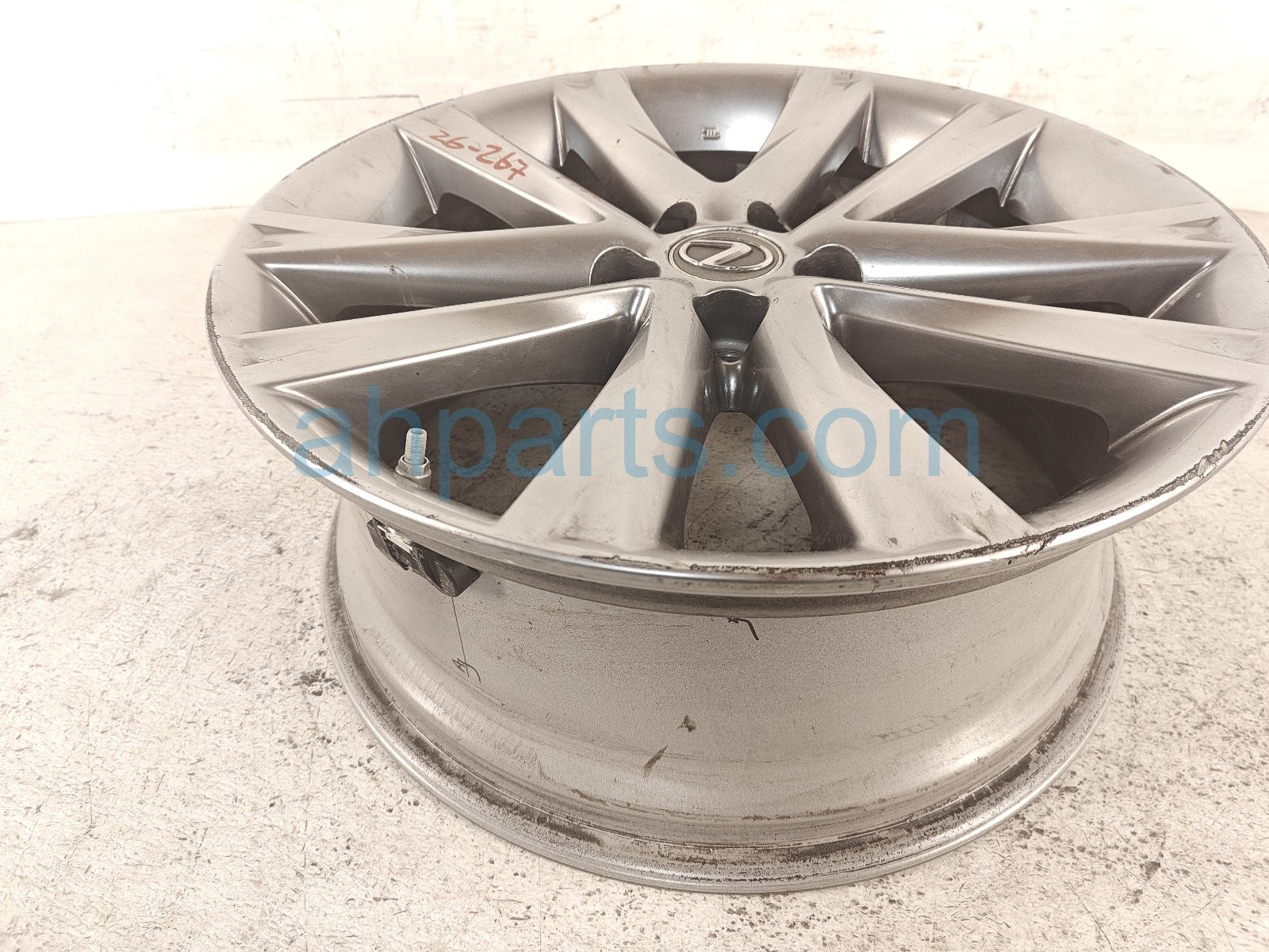 2015 Lexus Rx450h Front Passenger Wheel / Rim *curb Rash 4261A 0E060 Replacement 2015 Lexus Rx450h Front Passenger Wheel / Rim *curb Rash 4261A 0E060 Replacement thumbnail