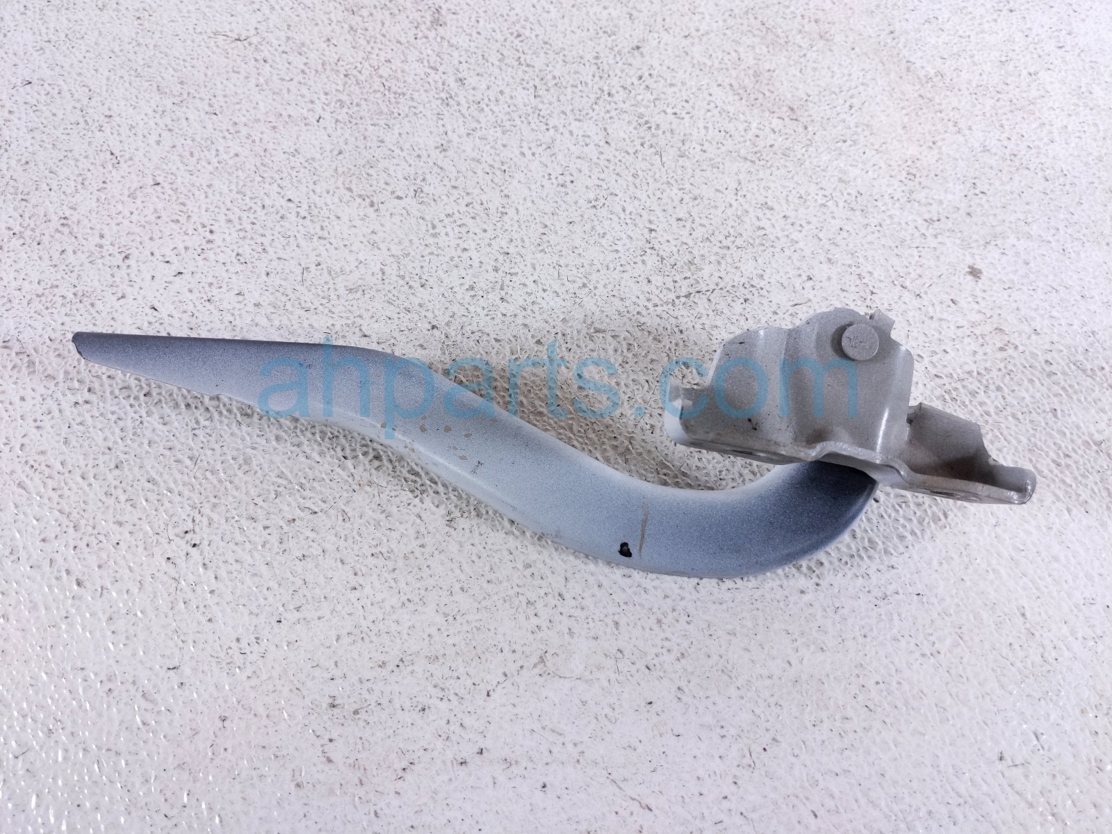 Subaru LH HOOD HINGE - WHITE