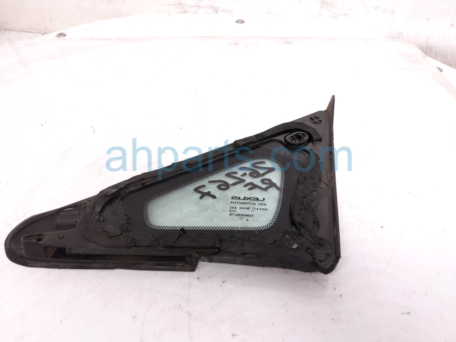 2015 Lexus Rx450h Door Windows / Front Passenger A pillar Vent Glass Window 62110 0E010 Replacement 2015 Lexus Rx450h Door Windows / Front Passenger A pillar Vent Glass Window 62110 0E010 Replacement thumbnail
