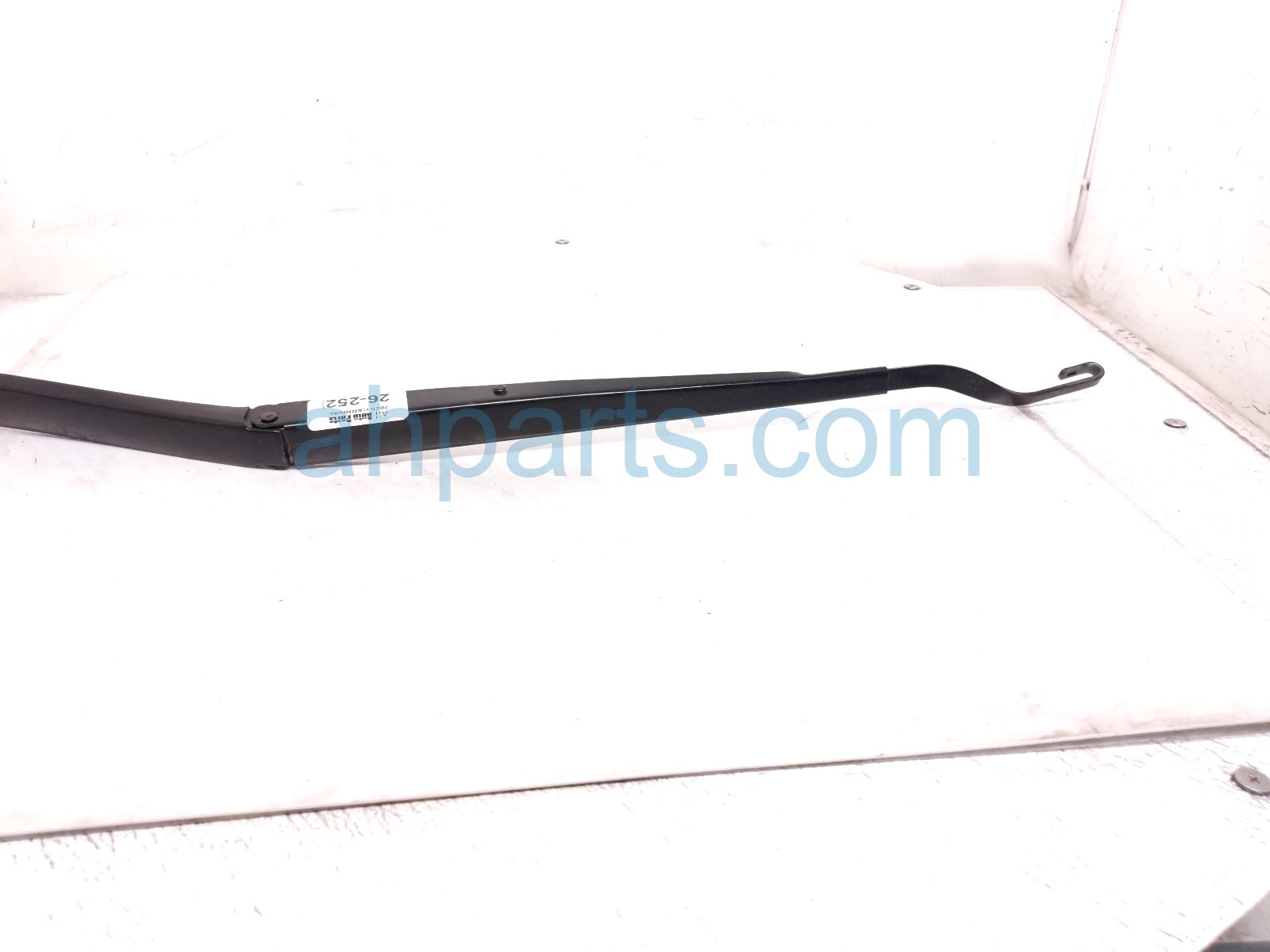 2025 Kia Carnival Passenger Windshield Wiper Arm 98321 R0000 Replacement 2025 Kia Carnival Passenger Windshield Wiper Arm 98321 R0000 Replacement thumbnail