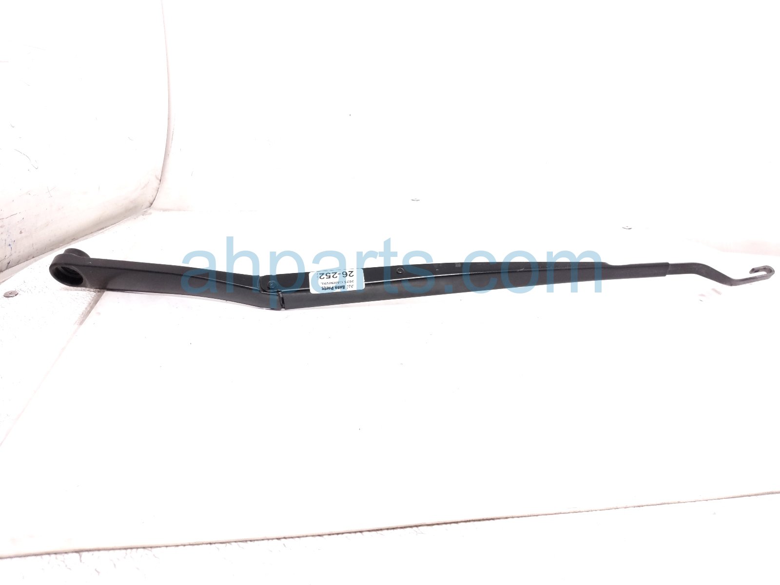 2025 Kia Carnival Driver Windshield Wiper Arm 98311 R0000 Replacement 2025 Kia Carnival Driver Windshield Wiper Arm 98311 R0000 Replacement thumbnail