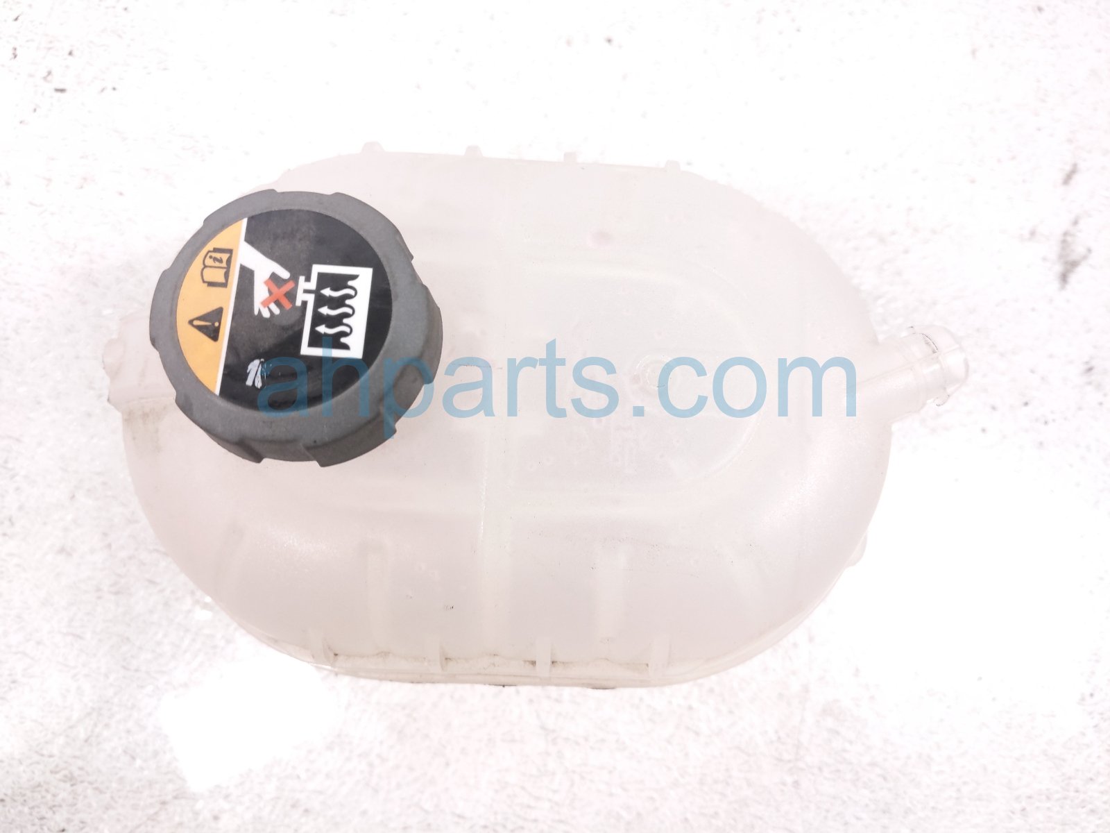2025 Kia Carnival Coolant Overflow Reservoir Tank 25430 ES000 Replacement 2025 Kia Carnival Coolant Overflow Reservoir Tank 25430 ES000 Replacement thumbnail