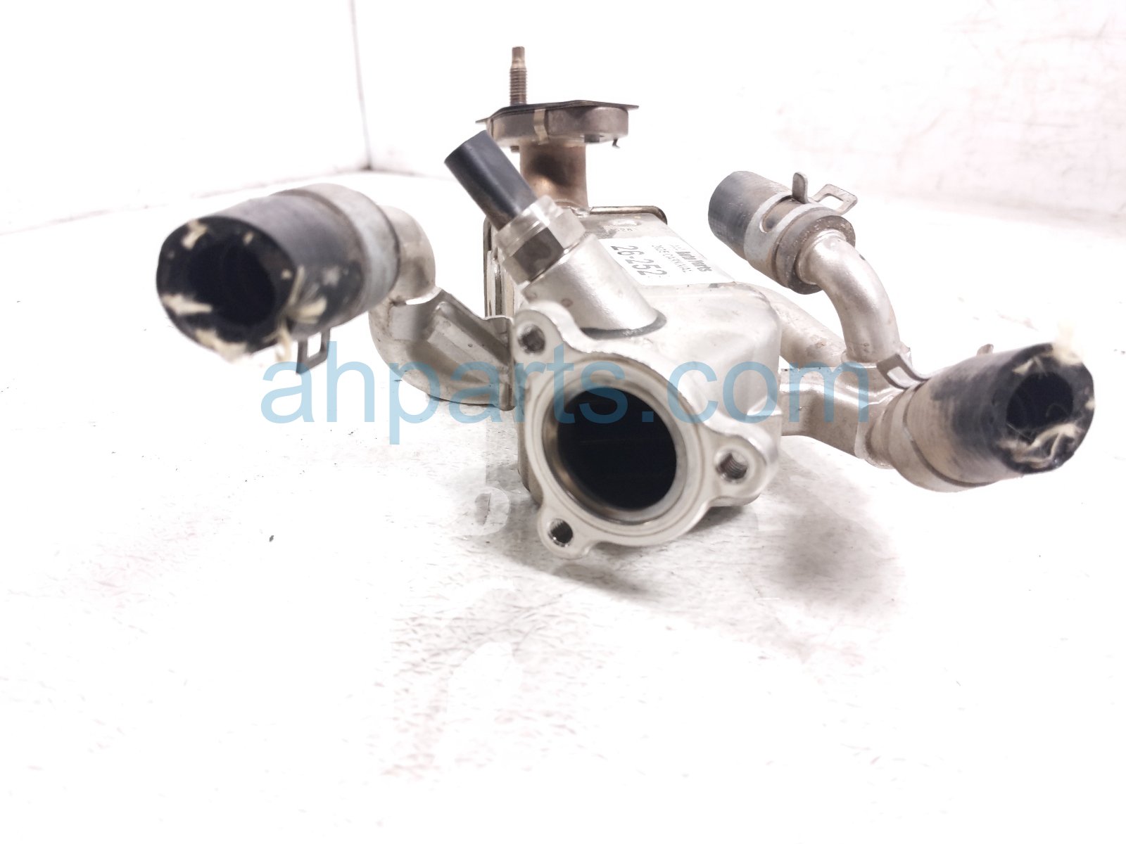 2025 Kia Carnival Egr Cooler Assy 1.6t 28460 2M800 Replacement 2025 Kia Carnival Egr Cooler Assy 1.6t 28460 2M800 Replacement thumbnail