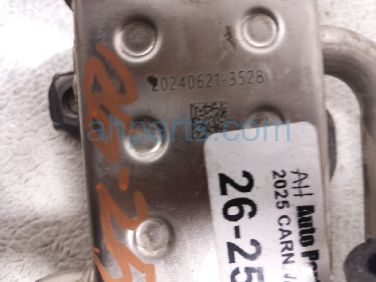 2025 Kia Carnival Egr Cooler Assy 1.6t 28460 2M800 Replacement 2025 Kia Carnival Egr Cooler Assy 1.6t 28460 2M800 Replacement thumbnail