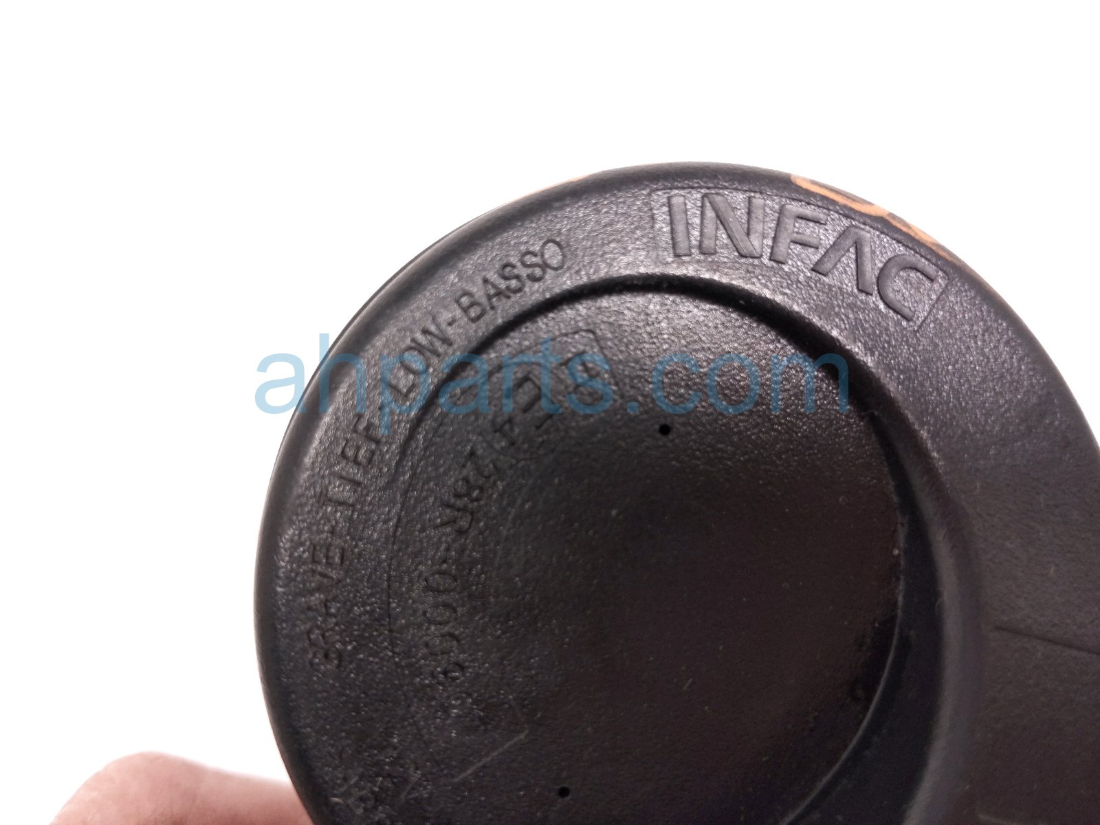 2025 Kia Carnival Low Pitch Note Horn 96611 R0500 Replacement 2025 Kia Carnival Low Pitch Note Horn 96611 R0500 Replacement thumbnail