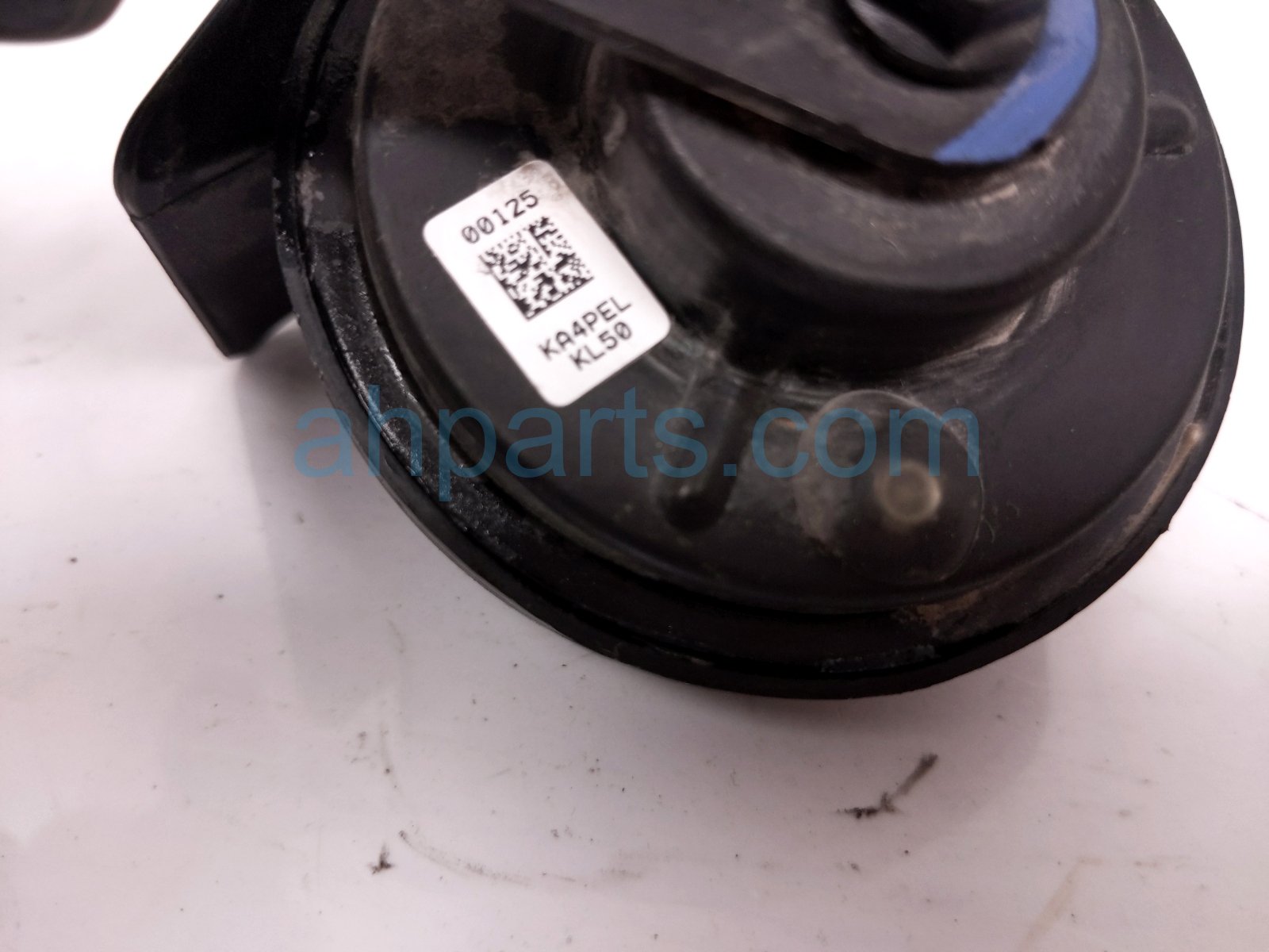 2025 Kia Carnival Low Pitch Note Horn 96611 R0500 Replacement 2025 Kia Carnival Low Pitch Note Horn 96611 R0500 Replacement thumbnail