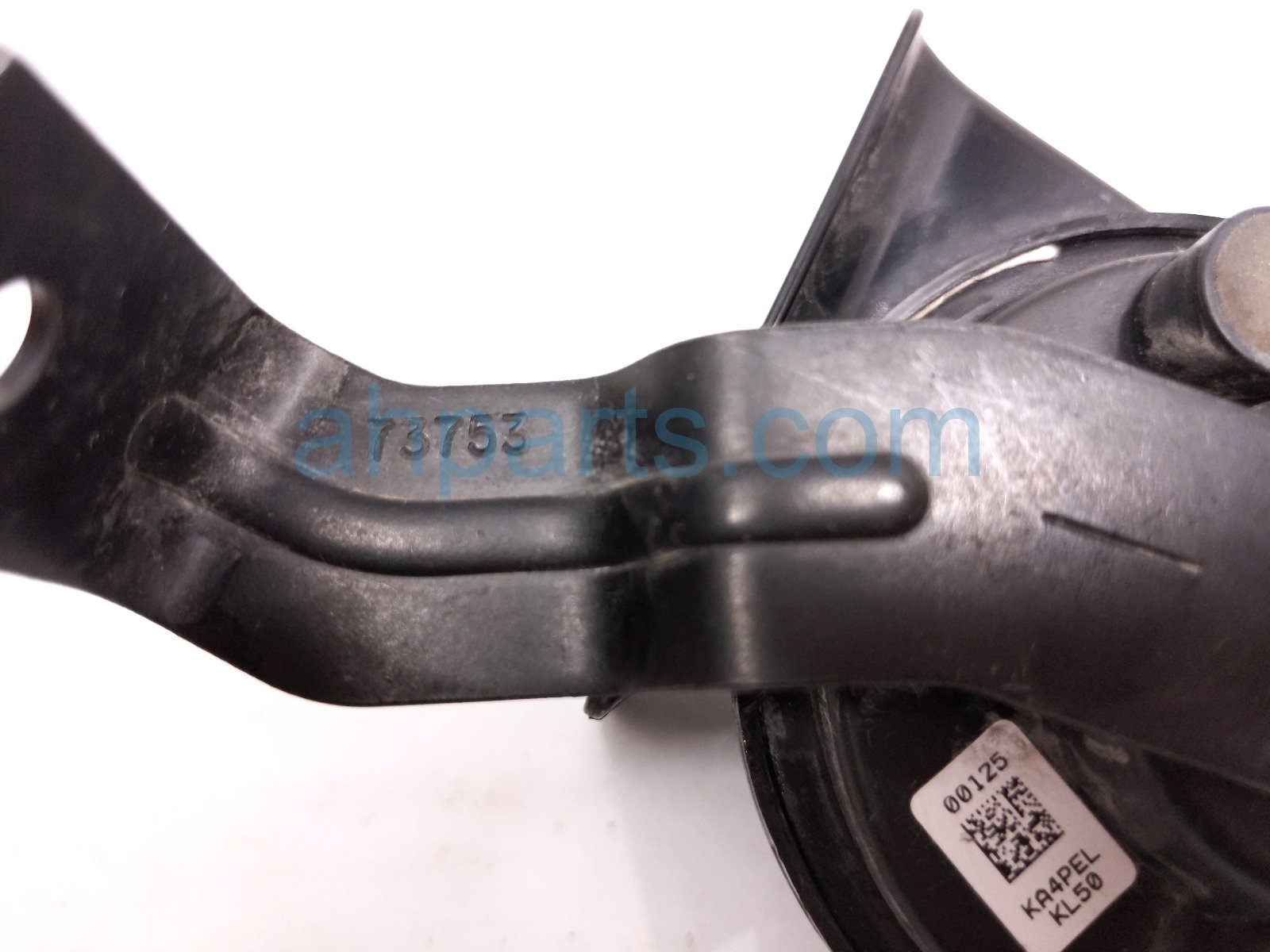 2025 Kia Carnival Low Pitch Note Horn 96611 R0500 Replacement 2025 Kia Carnival Low Pitch Note Horn 96611 R0500 Replacement thumbnail