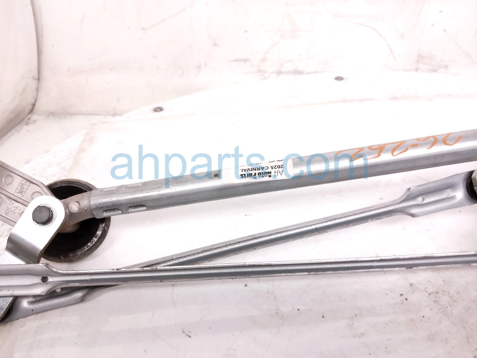 2025 Kia Carnival Front Arms Frt Windshield Wiper Motor & Linkage 98120 R0000 Replacement 2025 Kia Carnival Front Arms Frt Windshield Wiper Motor & Linkage 98120 R0000 Replacement thumbnail