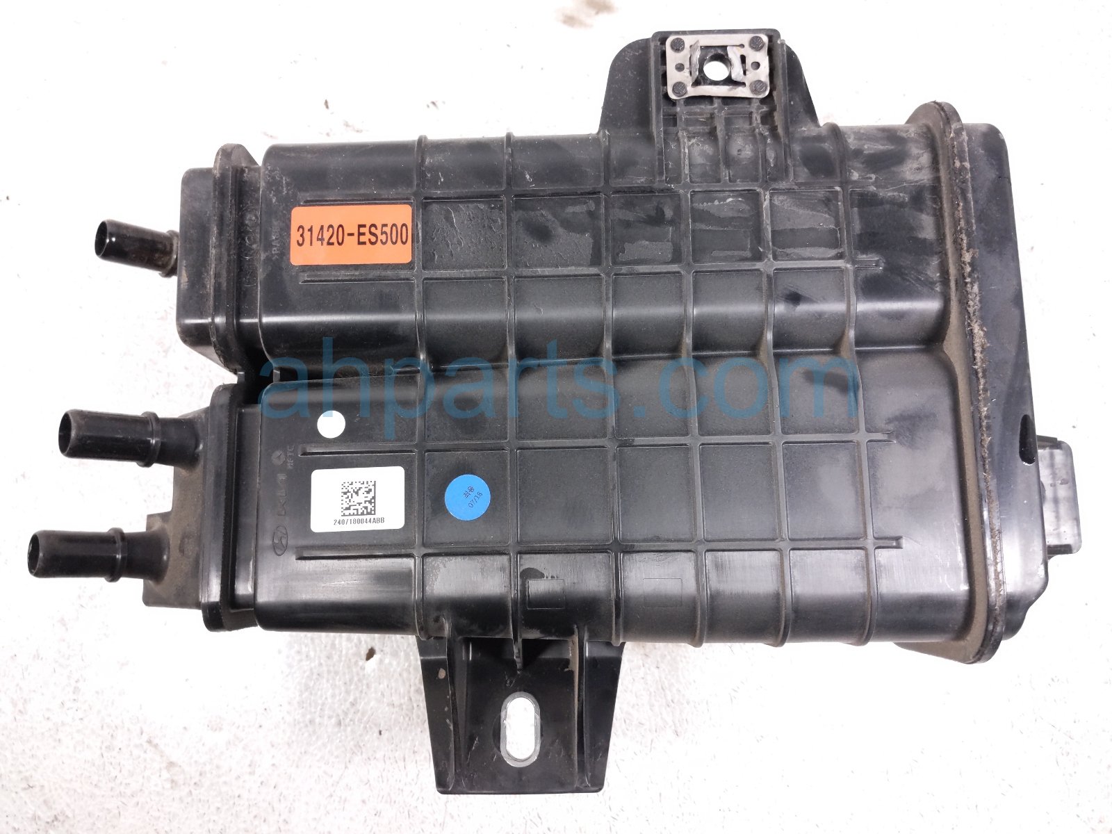 2025 Kia Carnival Fuel Vapor Charcoal Canister Hyb 31420 ES500 Replacement 2025 Kia Carnival Fuel Vapor Charcoal Canister Hyb 31420 ES500 Replacement thumbnail