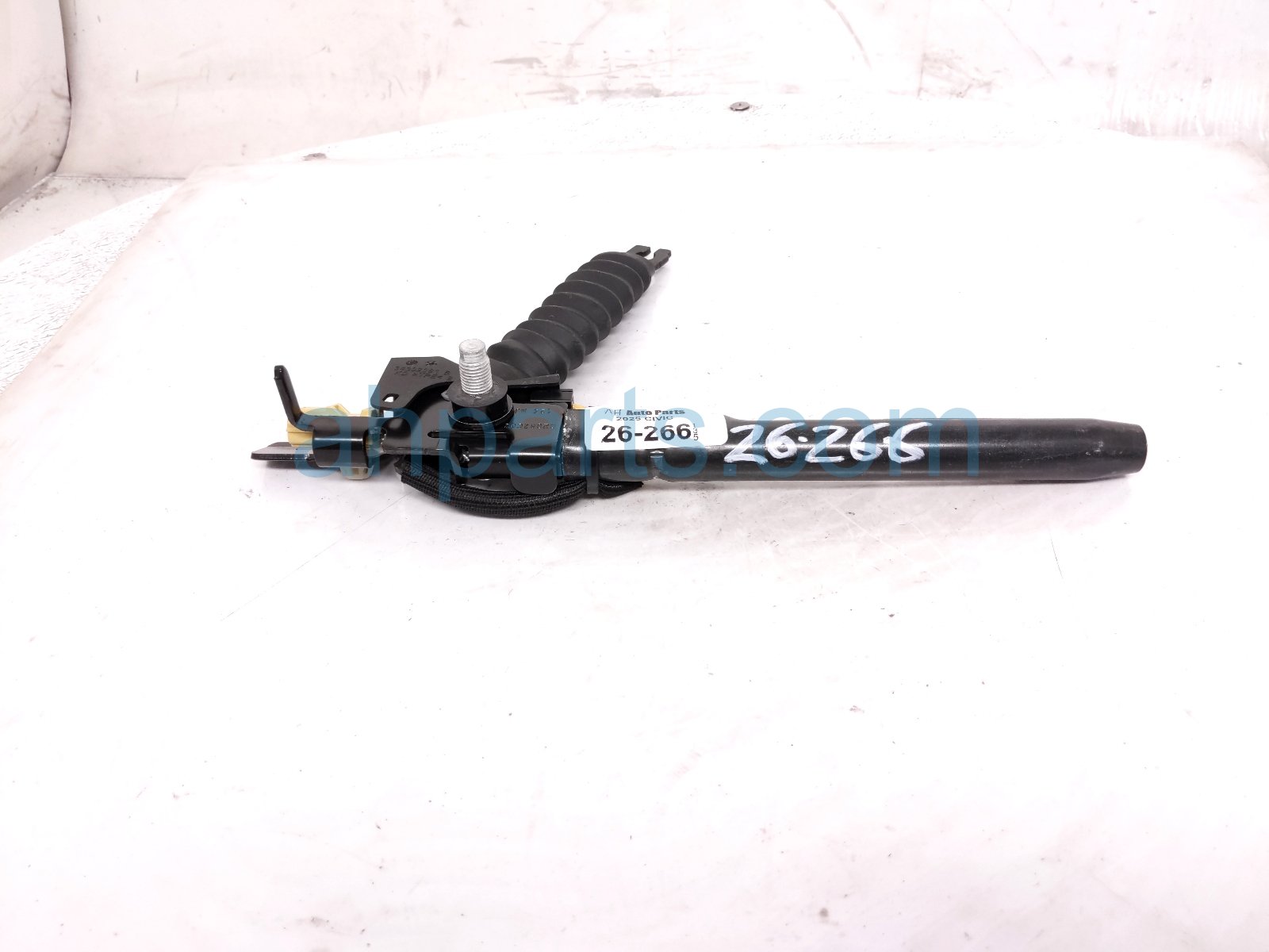 Honda FR/RH SEAT BELT PRETENSIONER-BLACK