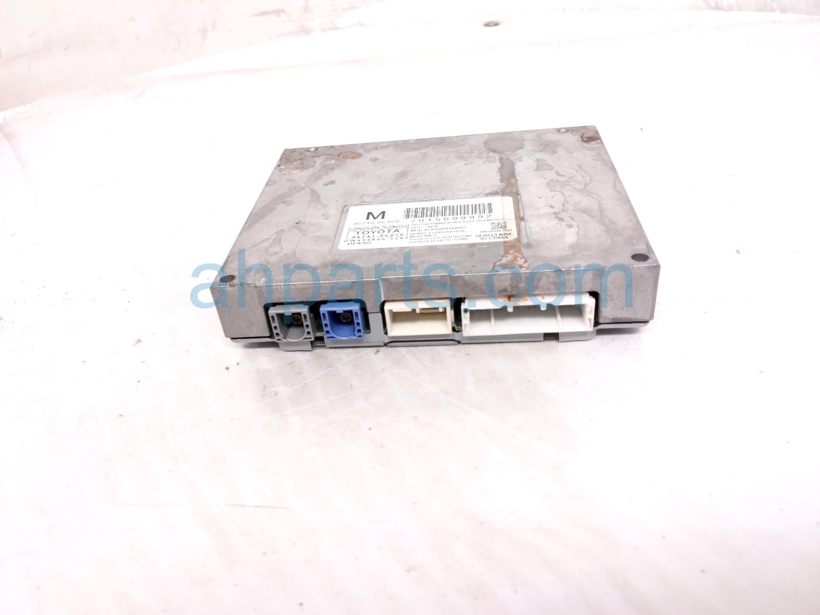 2015 Lexus Rx450h Telematics Transceiver Module 86740 0E020 Replacement 2015 Lexus Rx450h Telematics Transceiver Module 86740 0E020 Replacement thumbnail