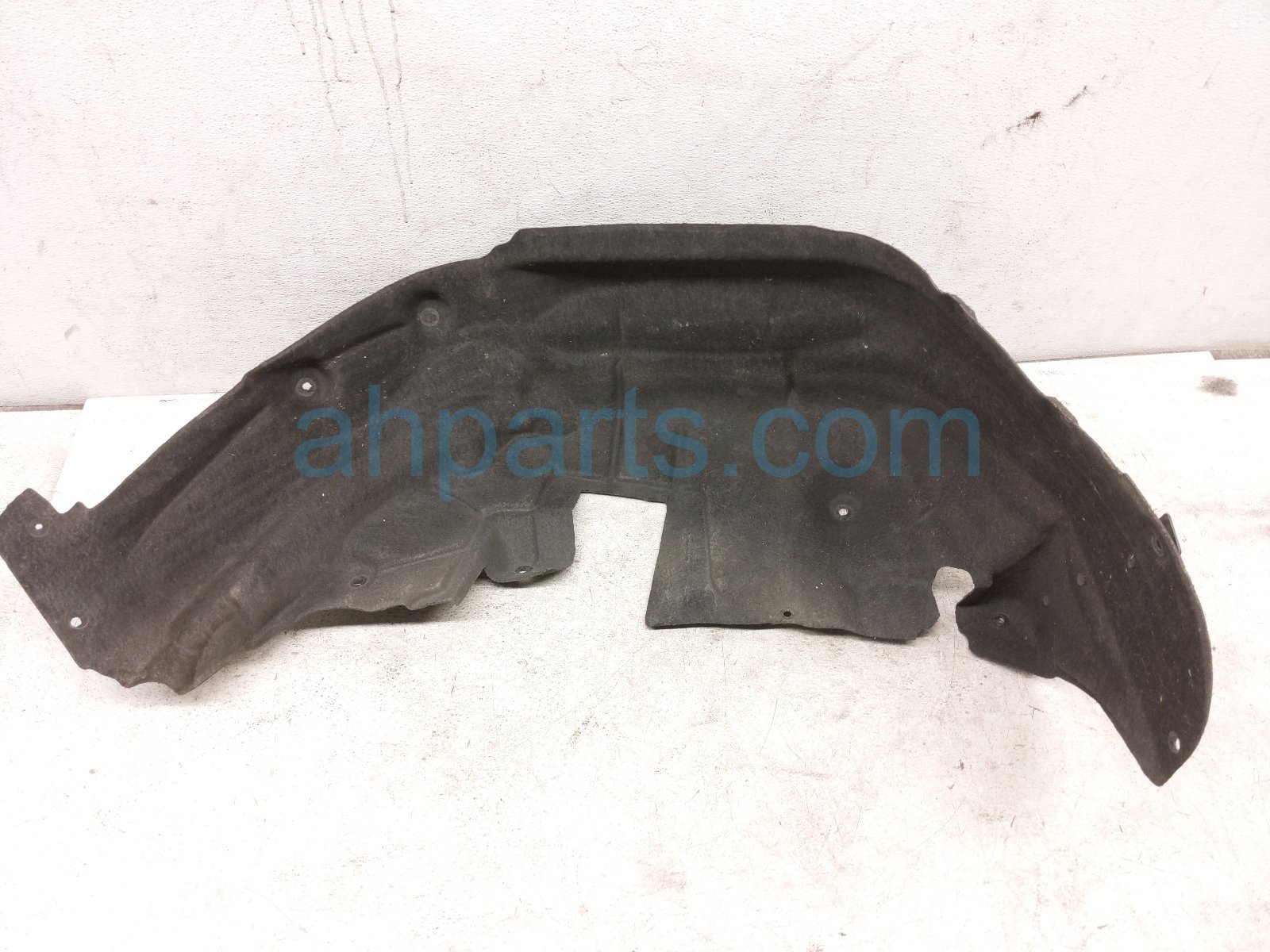2024 Jeep Grand Cherokee Rear Driver Inner Fender Liner 68376703AF Replacement 2024 Jeep Grand Cherokee Rear Driver Inner Fender Liner 68376703AF Replacement