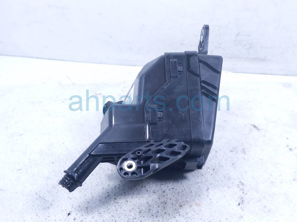 2024 Toyota Rav 4 Engine Room Fuse Box 2.5l Hyb 82740 42120 Replacement 2024 Toyota Rav 4 Engine Room Fuse Box 2.5l Hyb 82740 42120 Replacement thumbnail