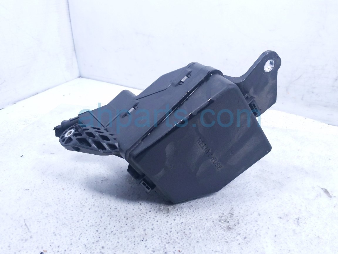 2024 Toyota Rav 4 Engine Room Fuse Box 2.5l Hyb 82740 42120 Replacement 2024 Toyota Rav 4 Engine Room Fuse Box 2.5l Hyb 82740 42120 Replacement thumbnail